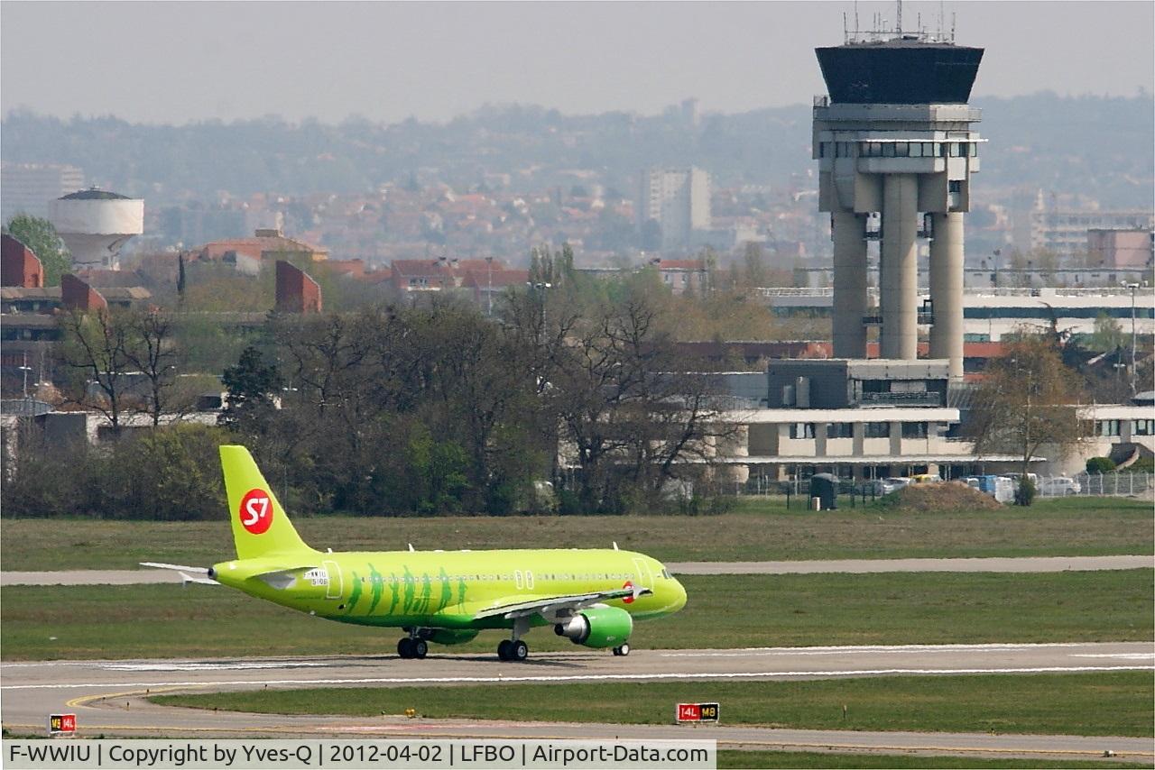 F-WWIU, 2012 Airbus A320-214 C/N 5106, Airbus A320-214 (cn 5106), Taxiing, Toulouse Blagnac Airport (LFBO-TLS)