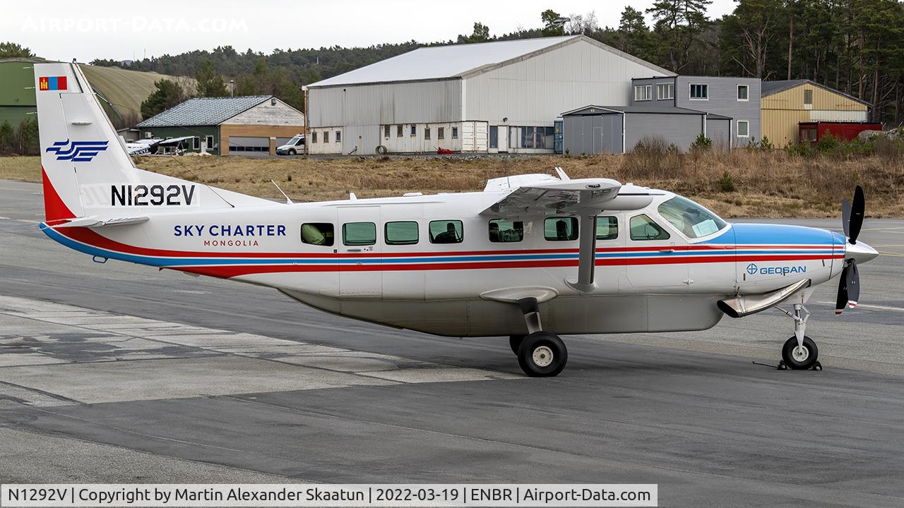 N1292V, 2021 Cessna 208B Grand Caravan EX C/N 208B5663, Fuel stop at Flesland. Possible delivery flight to SkyCharter Mongolia.