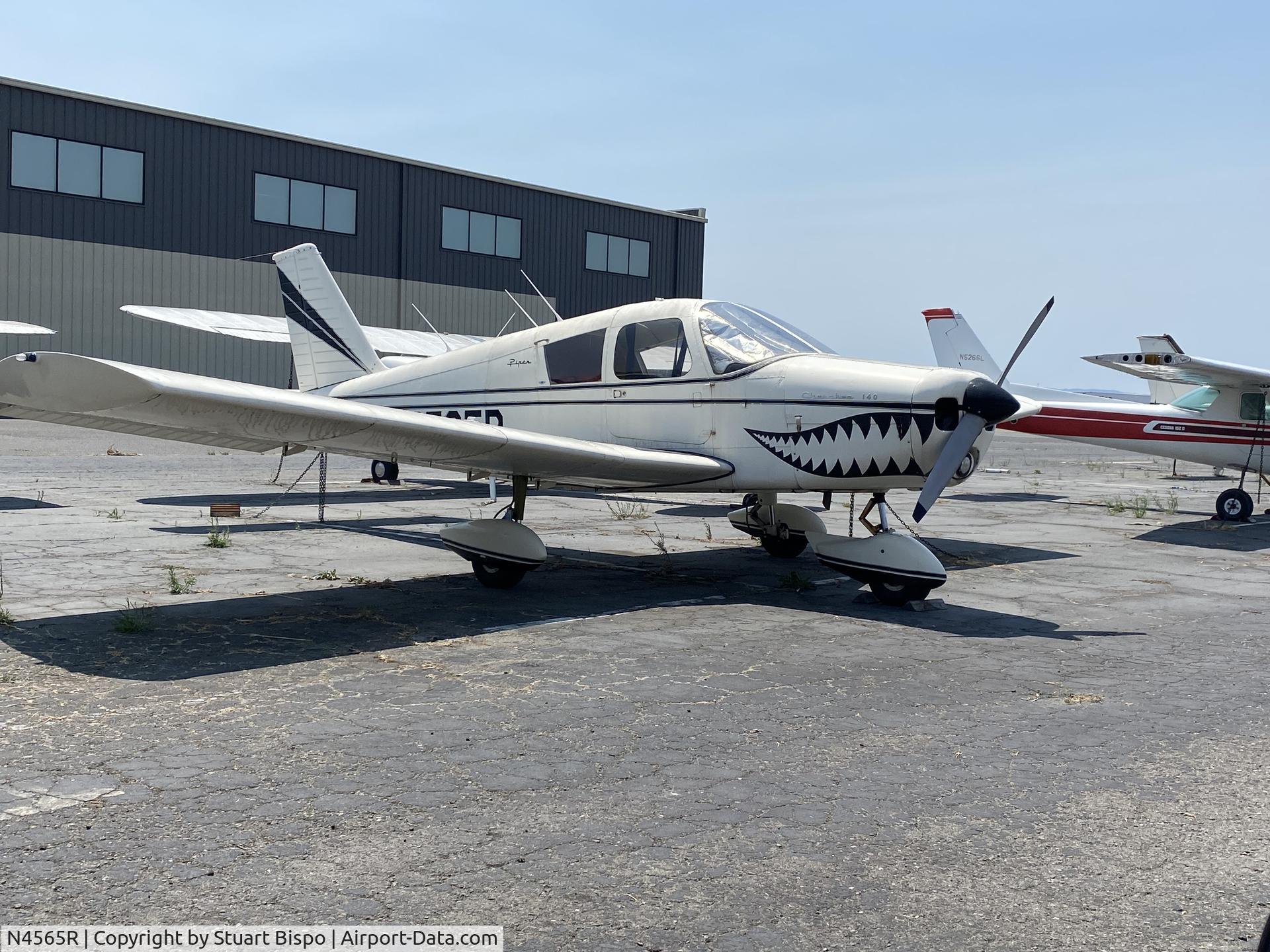 N4565R, 1965 Piper PA-28-140 C/N 28-21308, Hayward airport