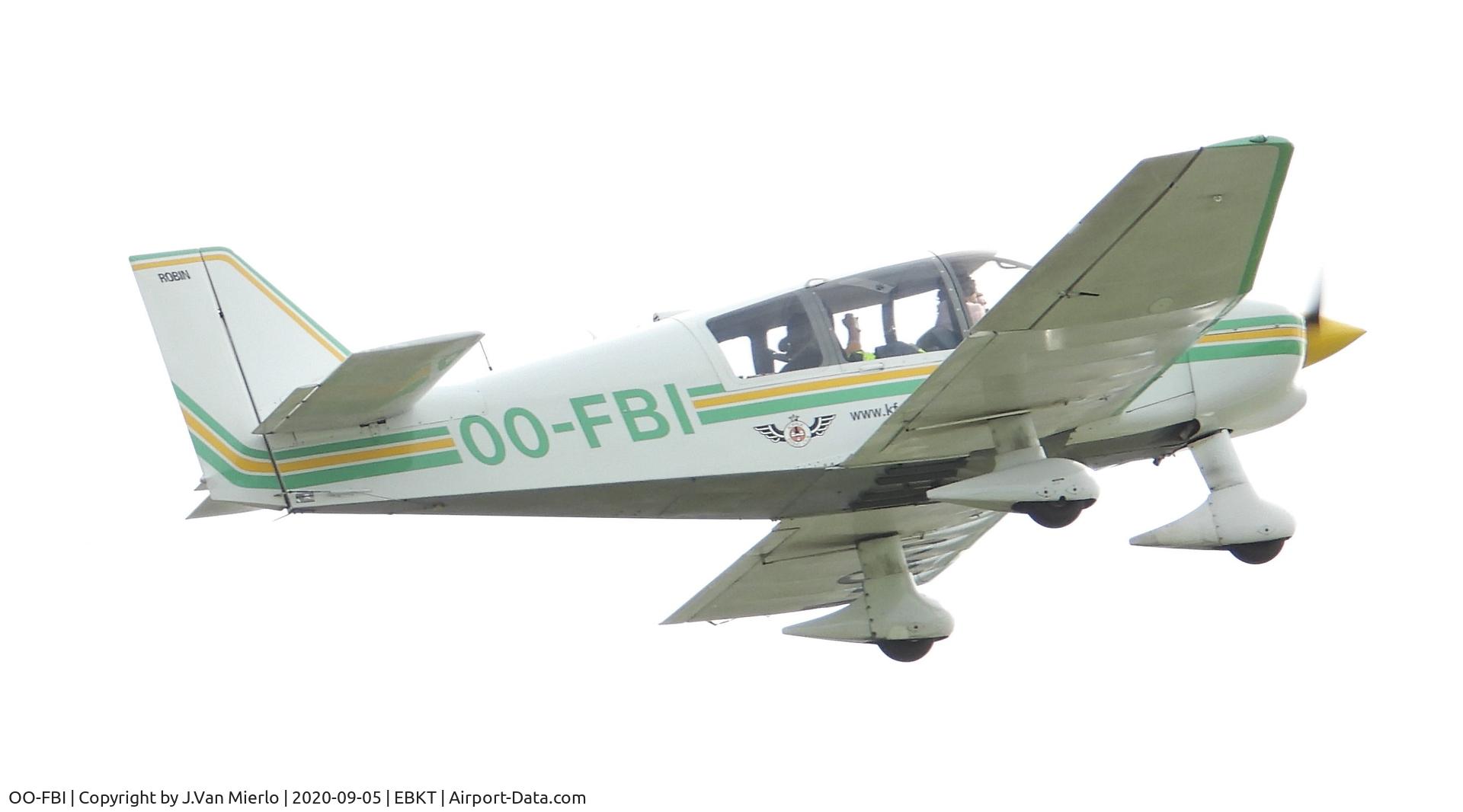 OO-FBI, Robin DR-400-120 Dauphin C/N 2036, T/O from Kortrijk/Wevelgem