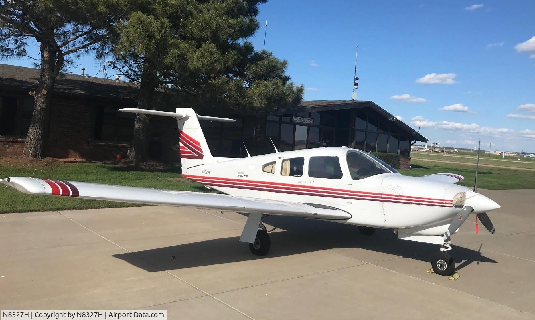 N8327H, 1980 Piper PA-28RT-201T Arrow IV C/N 28R-8131072, 1981 Piper PA-28RT-201T