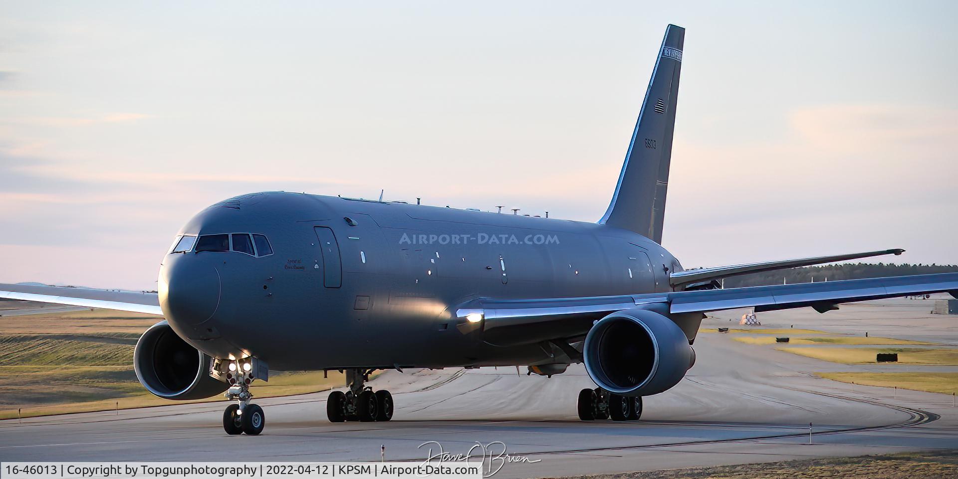 16-46013, 2020 Boeing KC-46A Pegasus C/N 34109, PACK82 taxiing to RW34