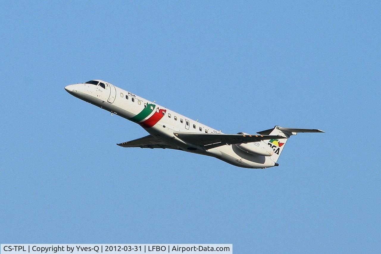 CS-TPL, 1988 Embraer EMB-145EP (ERJ-145EP) C/N 145051, Embraer EMB-145EP, Take off rwy 32R, Toulouse Blagnac Airport (LFBO-TLS)