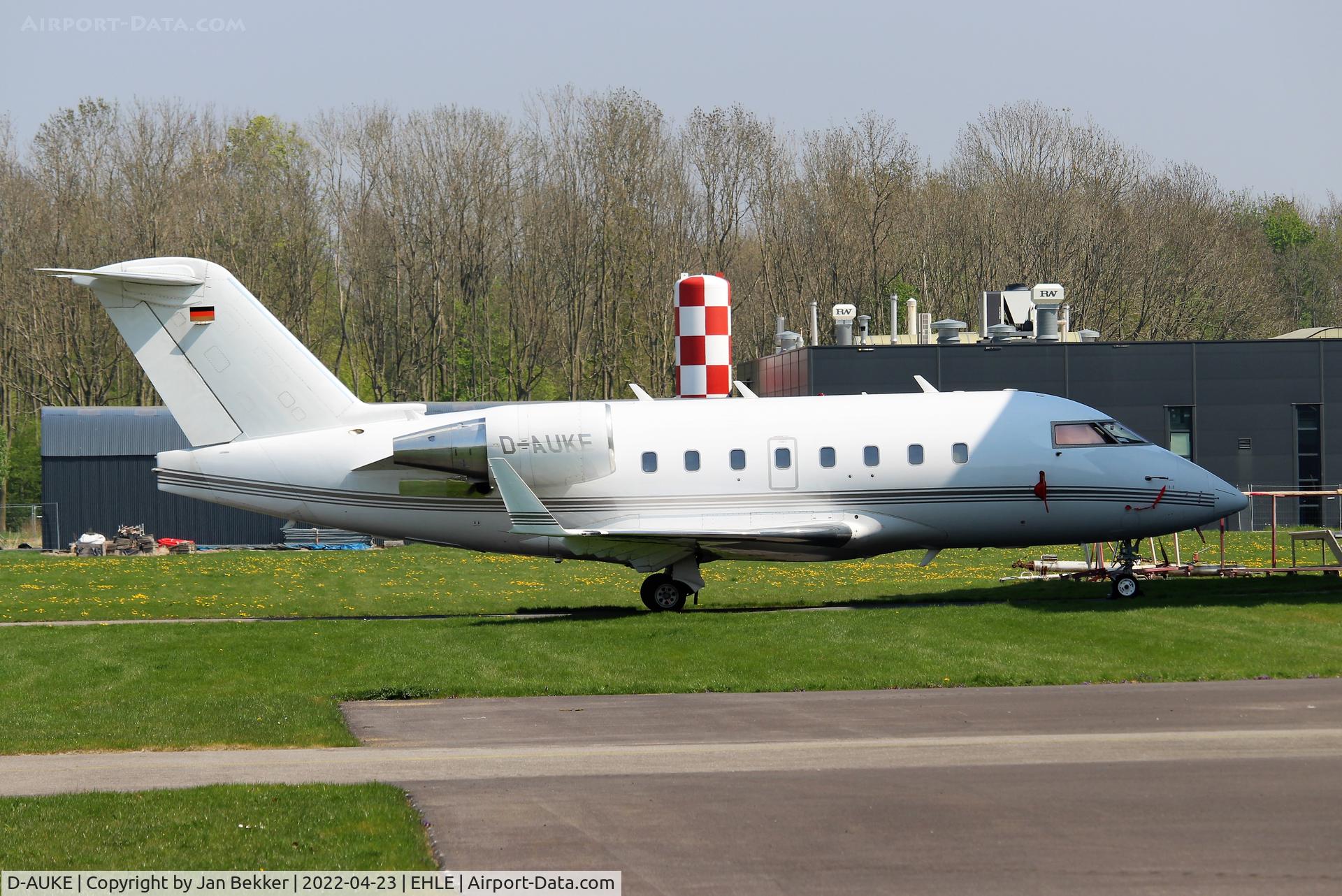 D-AUKE, 1998 Bombardier Challenger 604 (CL-600-2B16) C/N 5389, Lelystad Airport in front of the Satys hangar waiting for a new livery