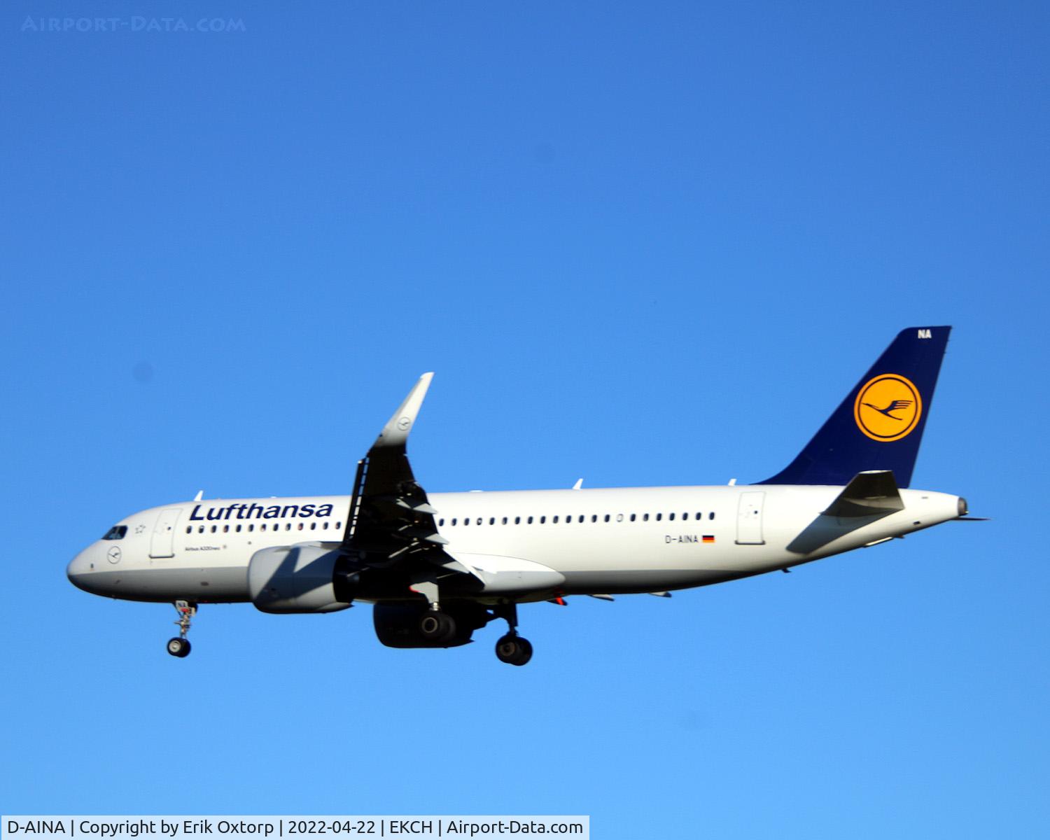 D-AINA, 2015 Airbus A320-271N C/N 6801, D-AINA landing rw 04L