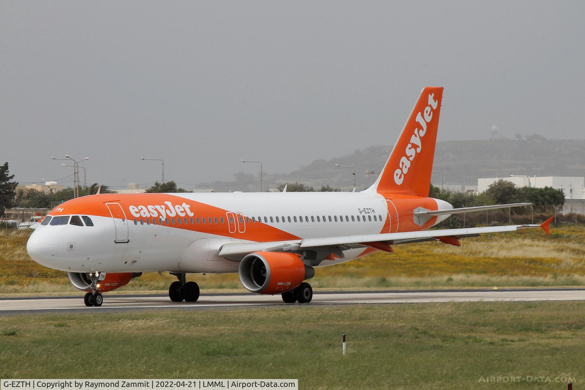 G-EZTH, 2009 Airbus A320-214 C/N 3953, A320 G-EZTH Easyjet