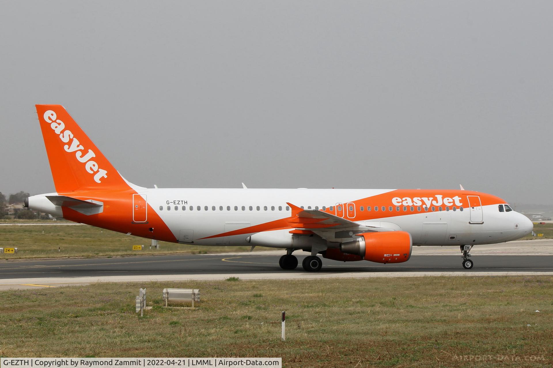 G-EZTH, 2009 Airbus A320-214 C/N 3953, A320 G-EZTH Easyjet