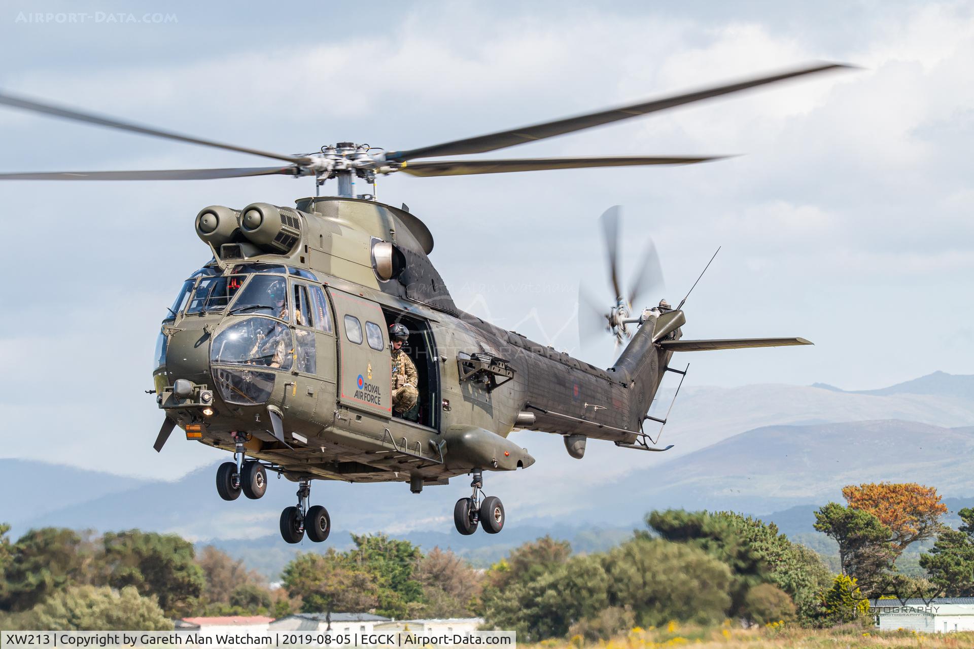 XW213, 1972 Westland Puma HC.2 C/N 1116, Puma launching from Caernarfon