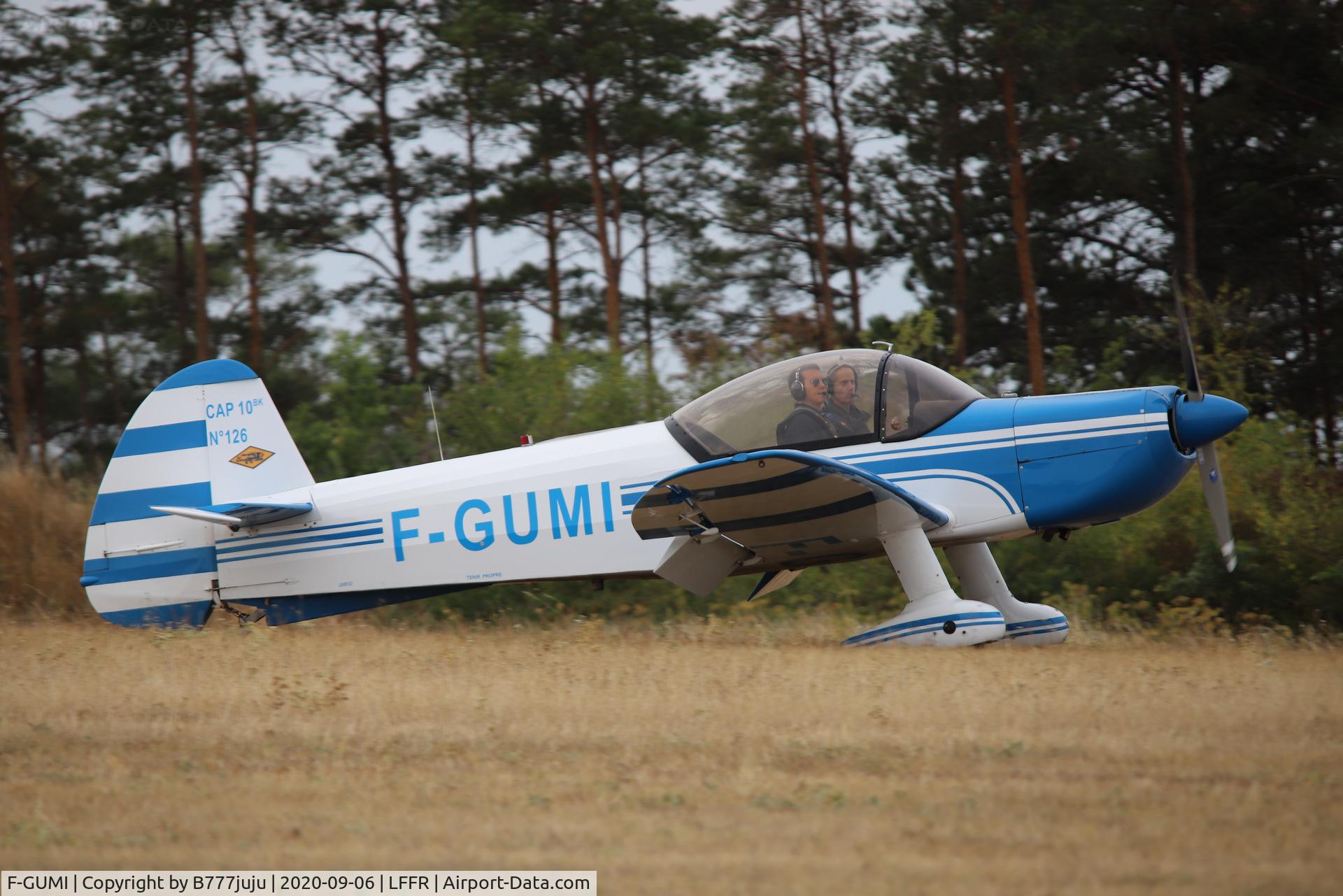 F-GUMI, 1981 Mudry CAP-10B C/N 126, at Bar-sur-Seine