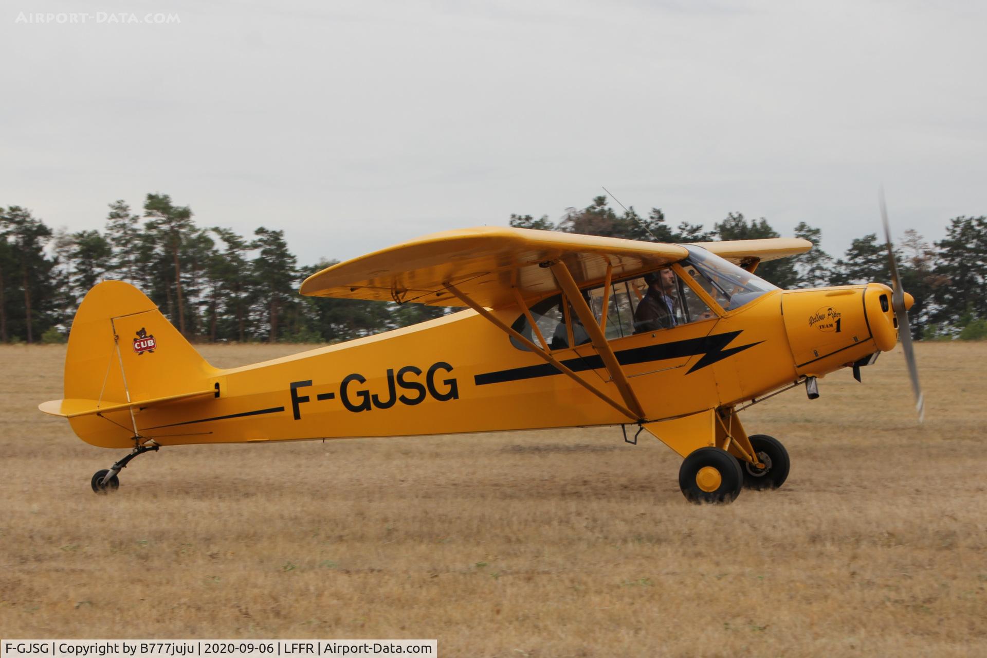 F-GJSG, Piper PA-18 Super Cub C/N 18-5648, at Bar-sur-Seine