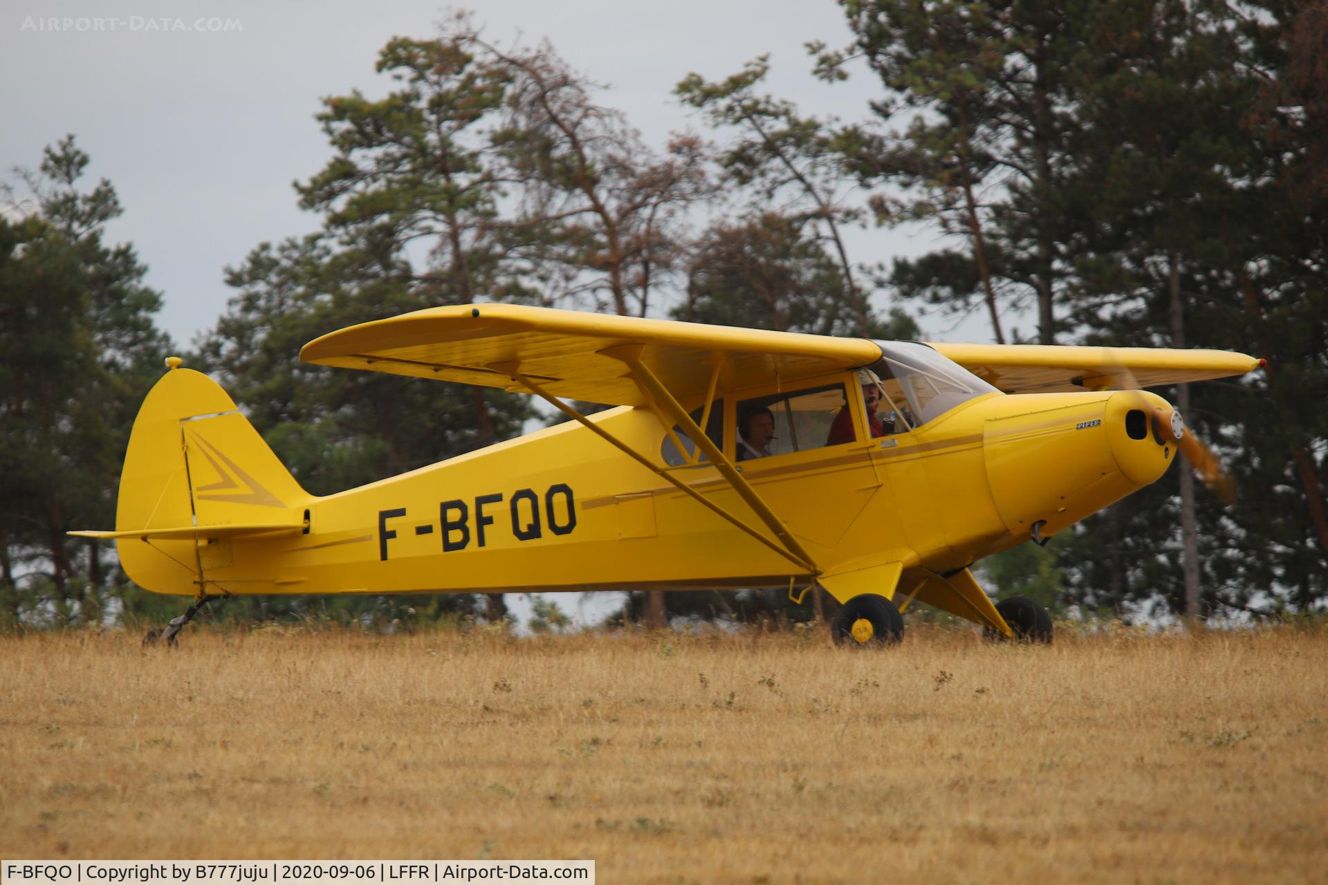 F-BFQO, Piper PA-12 Super Cruiser C/N 123492, at Bar-sur-Seine