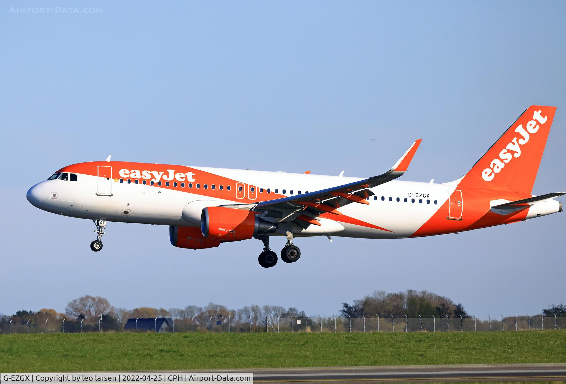 G-EZGX, 2018 Airbus A320-214 C/N 8381, Copenhagen 25.4.2022