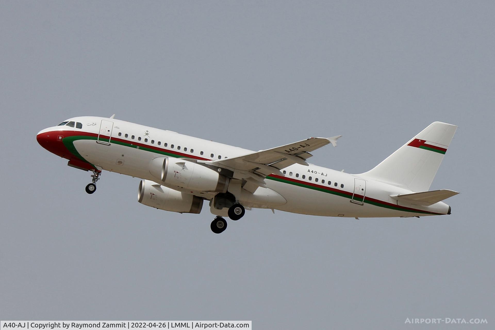 A4O-AJ, 2012 Airbus A319-133CJ C/N 4992, A319CJ A40-AJ Oman Royal Flight