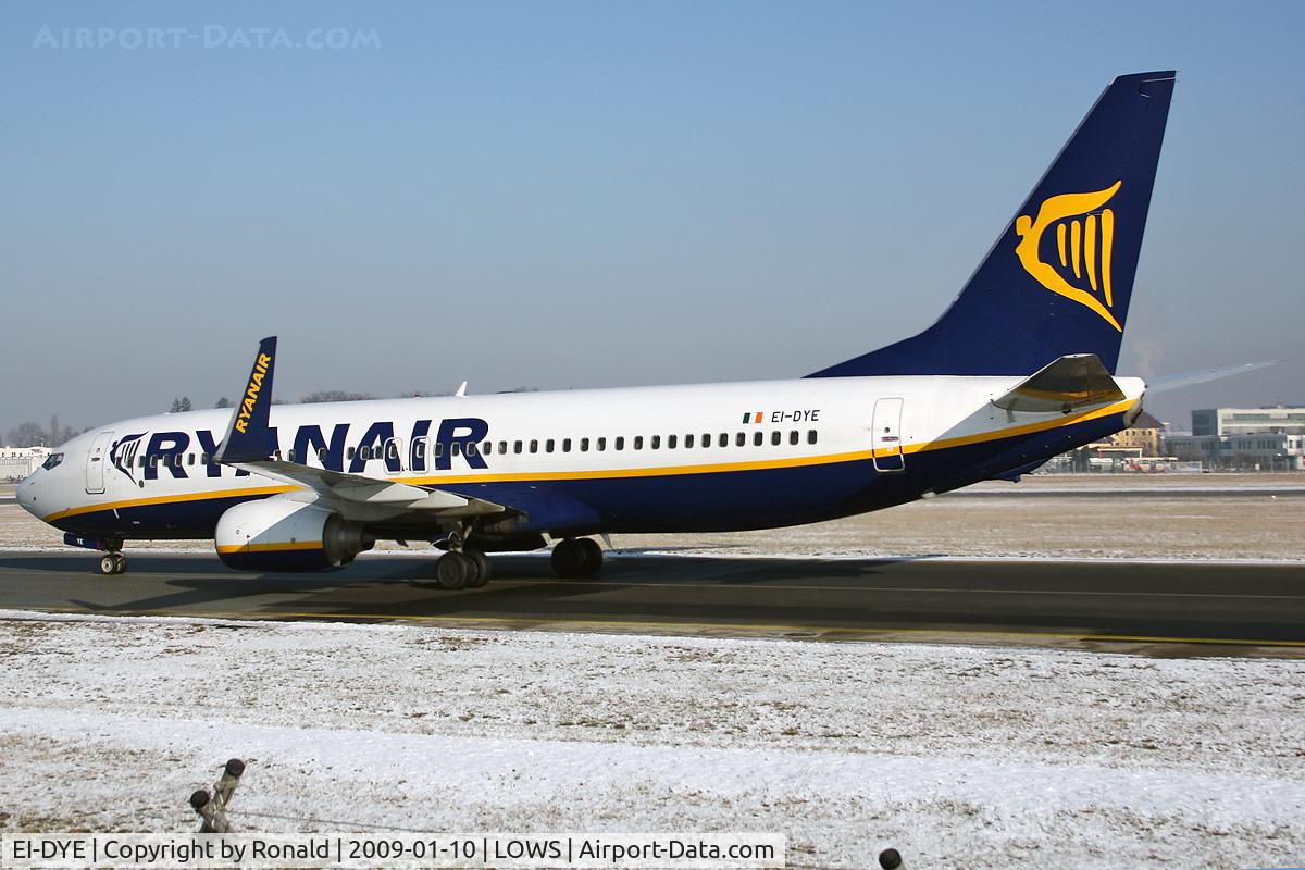 EI-DYE, 2008 Boeing 737-8AS C/N 36568, at lows