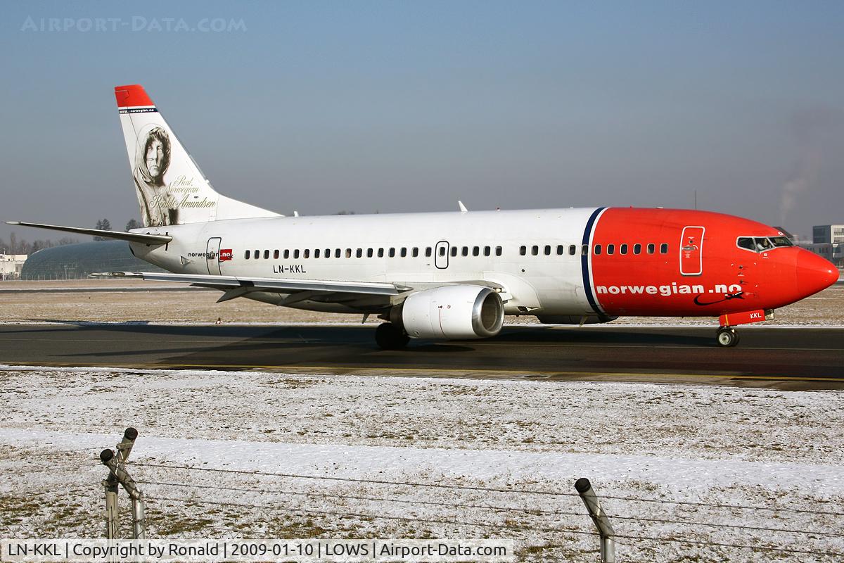 LN-KKL, 1997 Boeing 737-36N C/N 28671, at lows