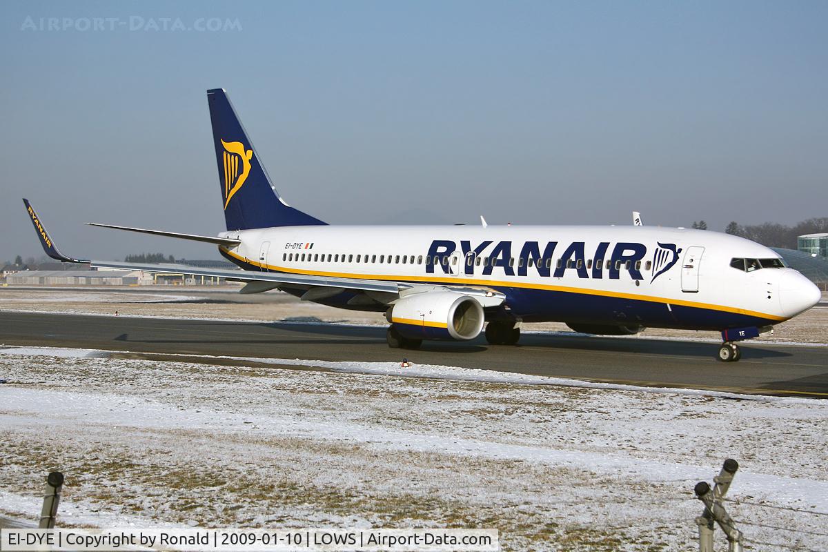 EI-DYE, 2008 Boeing 737-8AS C/N 36568, at lows
