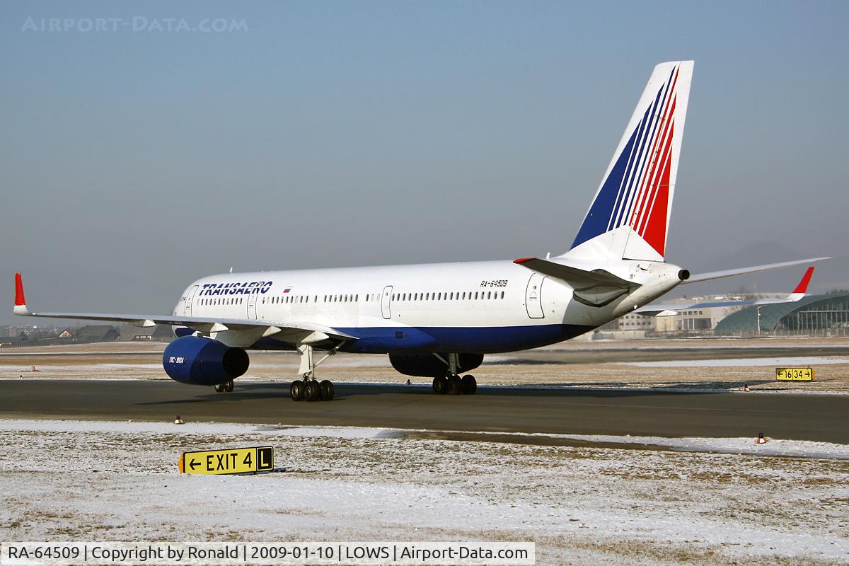 RA-64509, 2006 Tupolev Tu-214 C/N 42305009, at lows