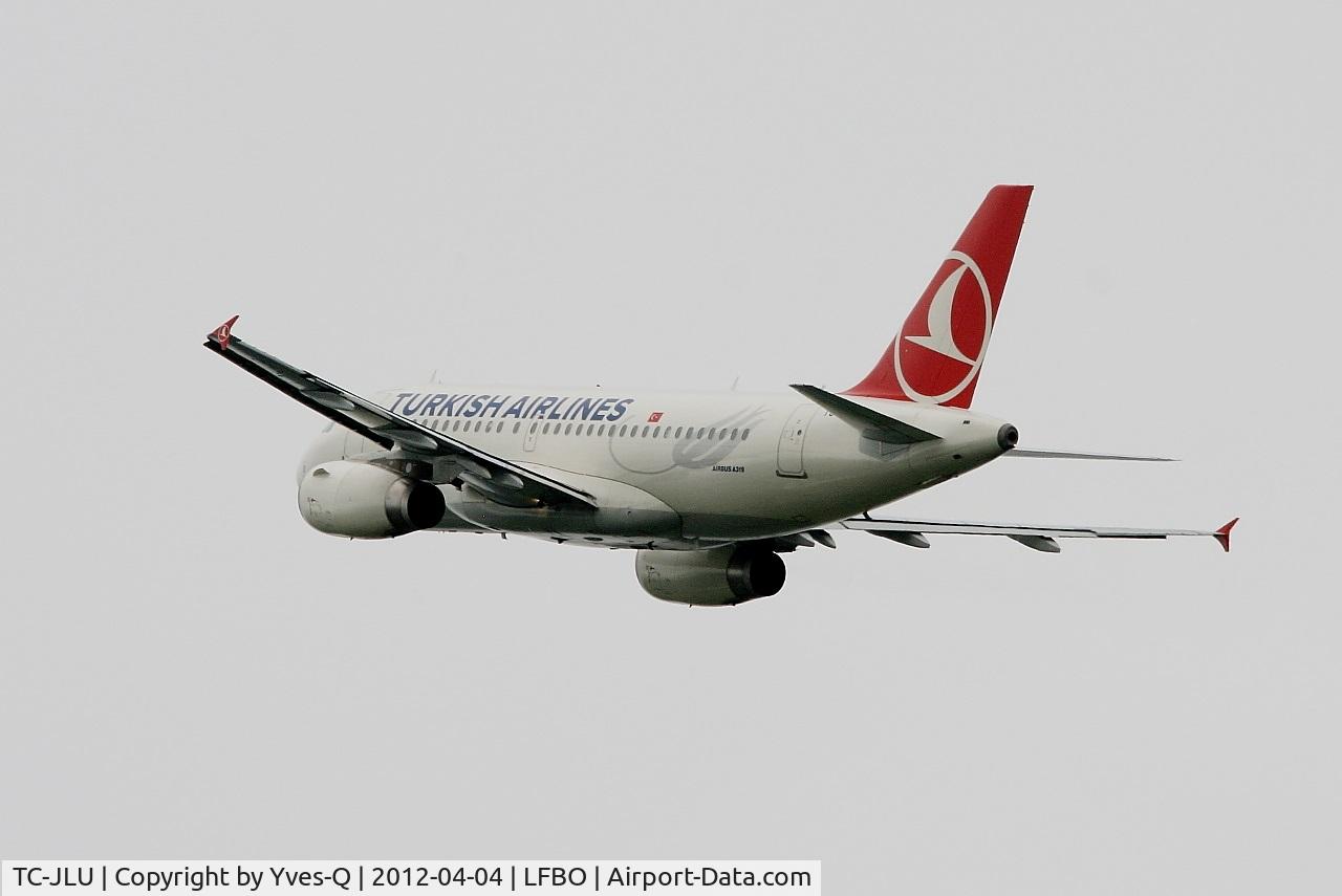 TC-JLU, 2011 Airbus A319-132 C/N 4695, Airbus A319-132, Climbing from rwy 32L, Toulouse-Blagnac Airport (LFBO-TLS)