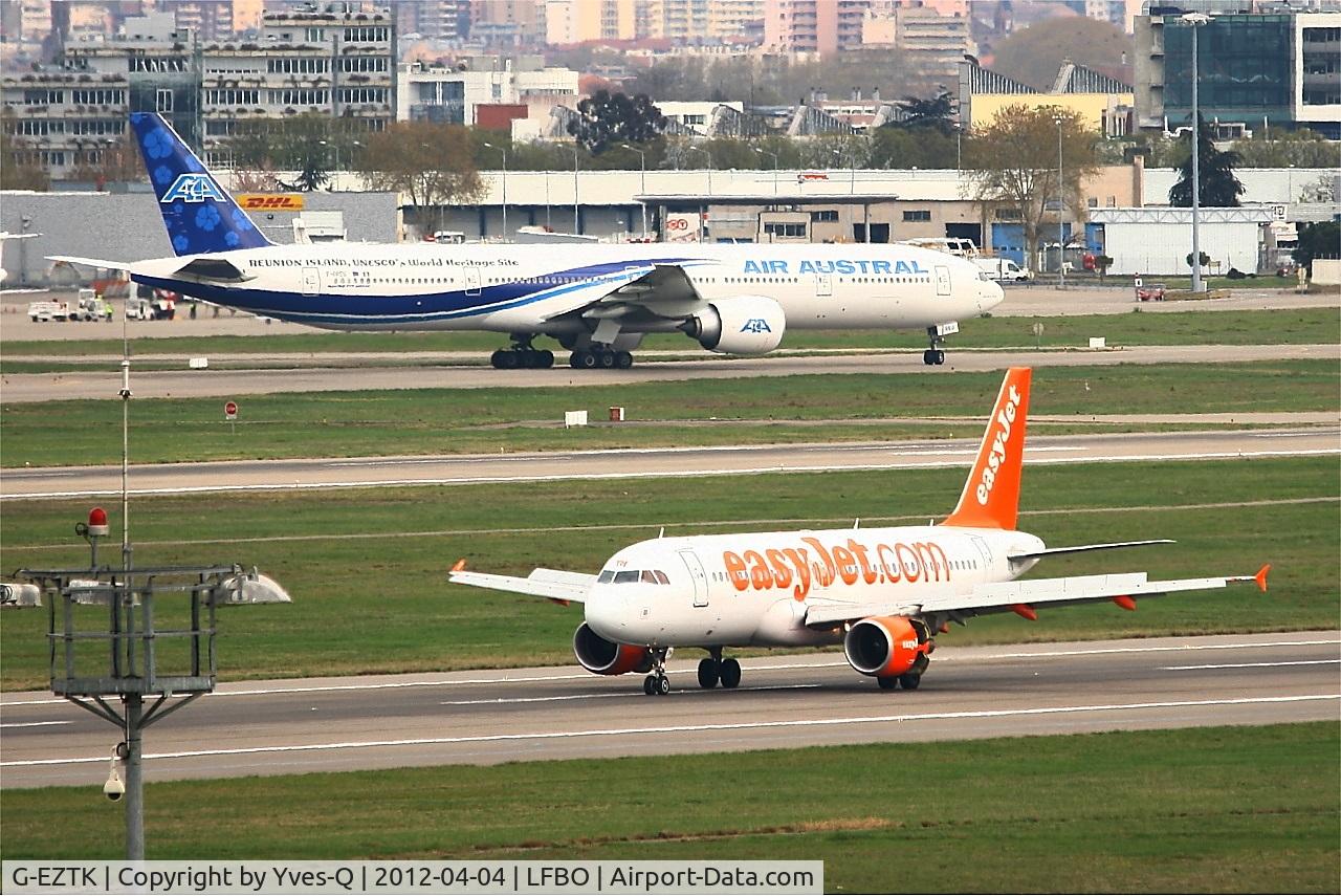 G-EZTK, 2009 Airbus A320-214 C/N 3991, Airbus A320-214 - Reverse thrust landing rwy 32L, Toulouse-Blagnac Airport (LFBO-TLS)