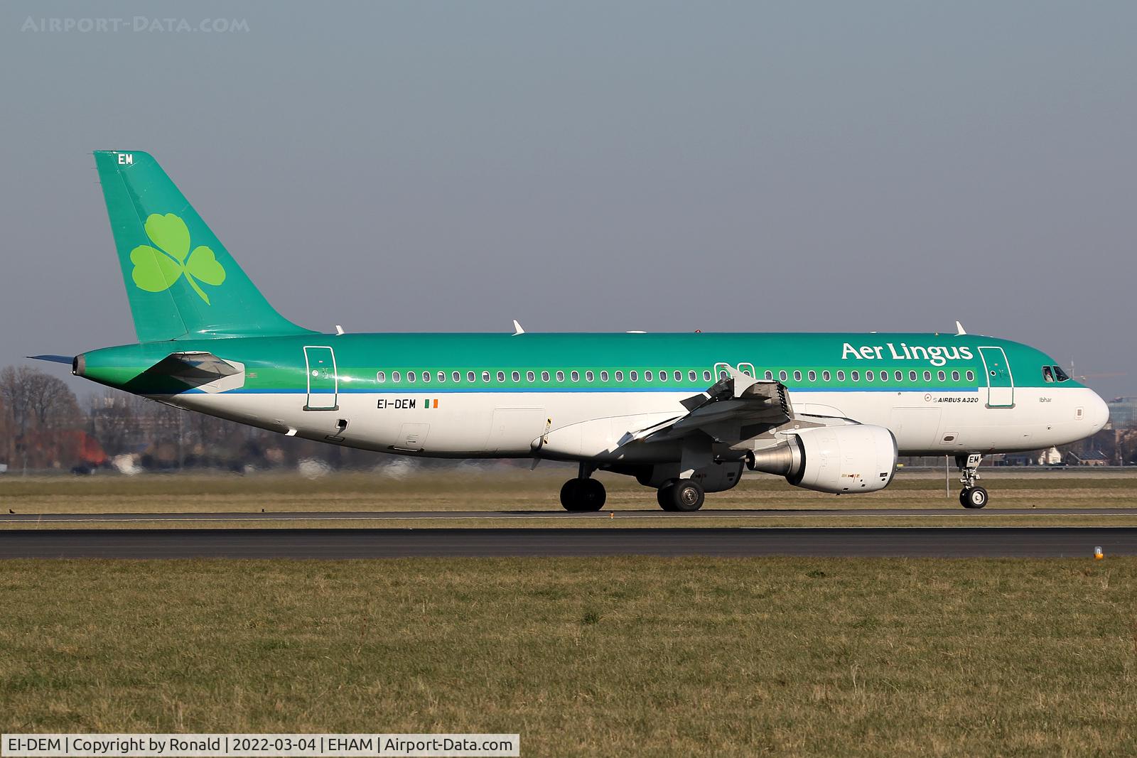 EI-DEM, 2005 Airbus A320-214 C/N 2411, at spl