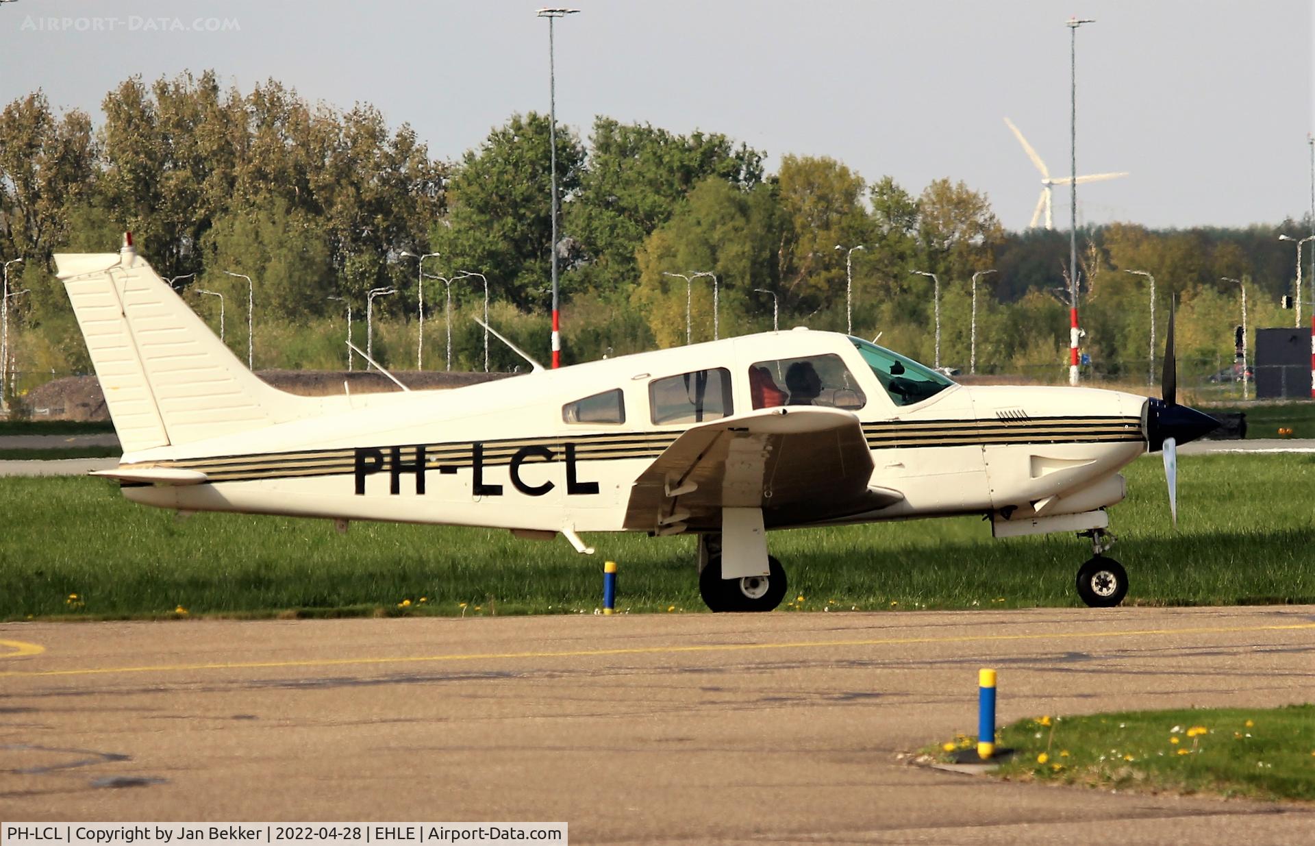PH-LCL, Piper PA-28R-201T Cherokee Arrow III C/N 28R7803083, Lelystad Airport