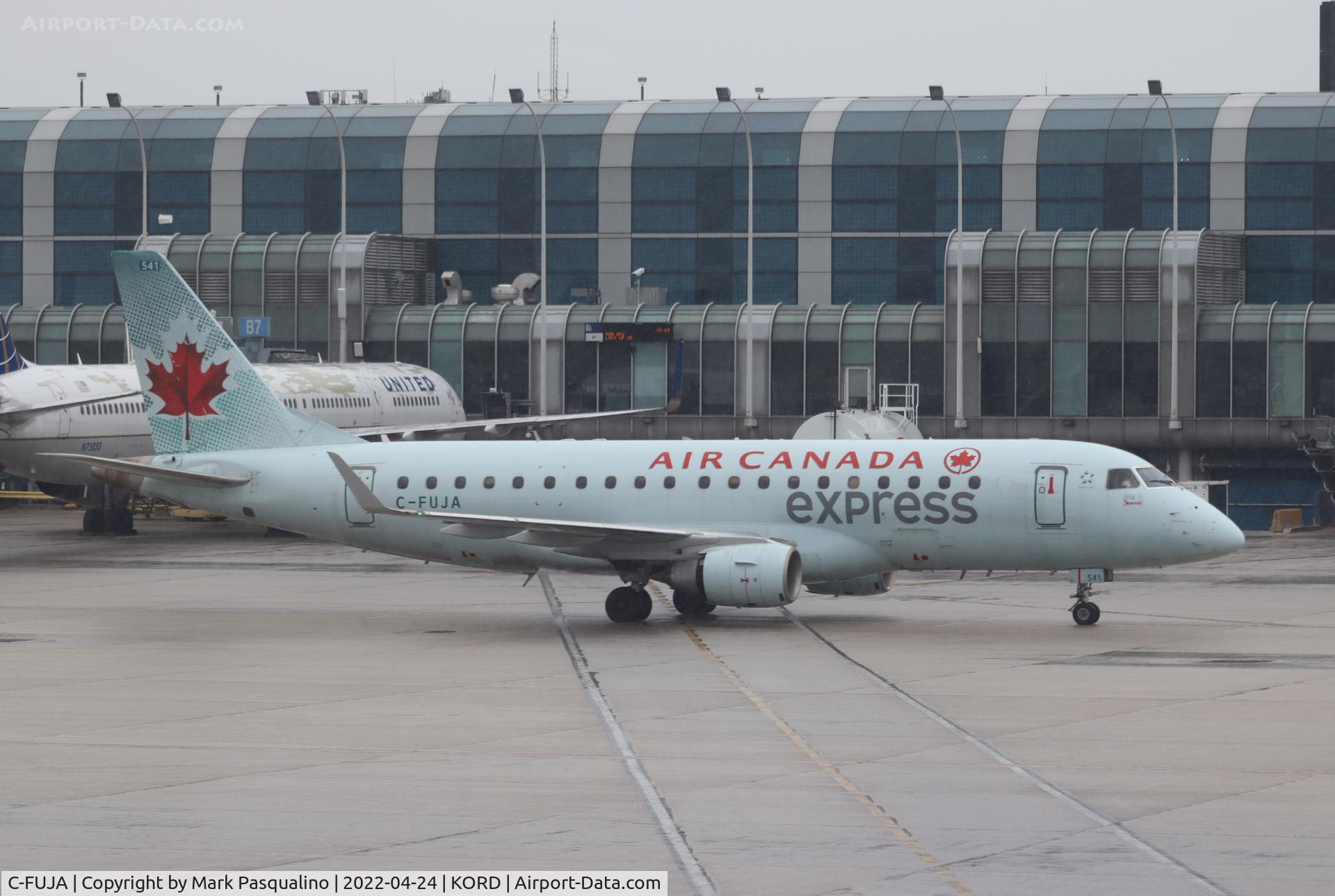 C-FUJA, 2009 Embraer 175SU (ERJ-170-200SU) C/N 17000272, ERJ-170-200SU