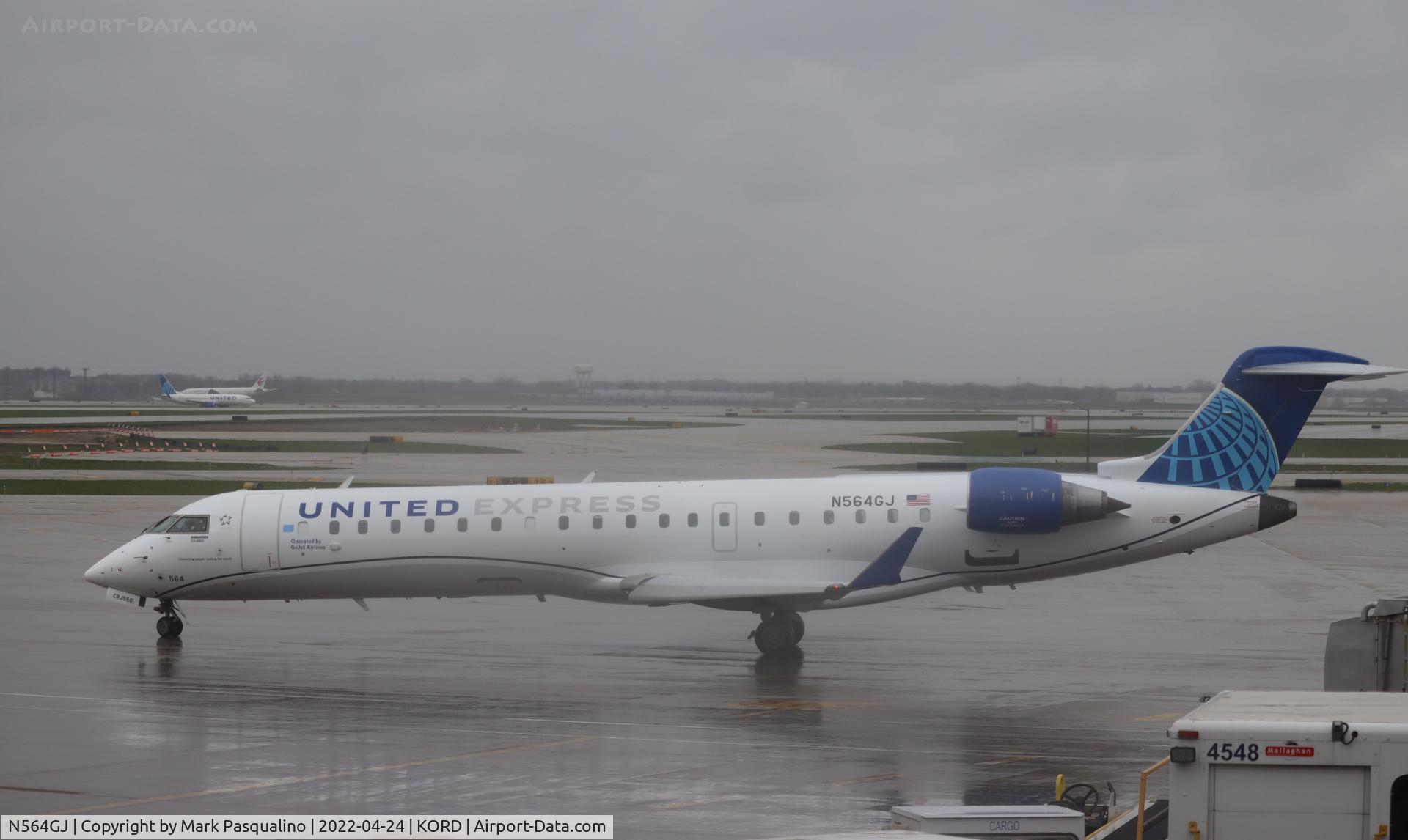 N564GJ, 2002 Bombardier CRJ-701 (CL-600-2C10) C/N 10022, CL-600-2C10