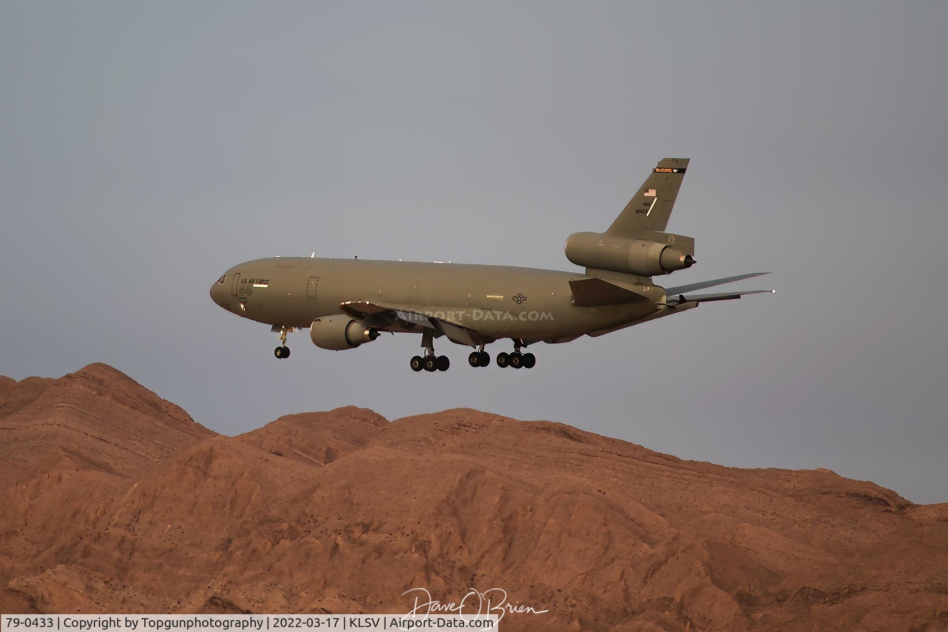 79-0433, 1981 McDonnell Douglas KC-10A Extender C/N 48200, GOLD22 arrives at Nellis just after sunset