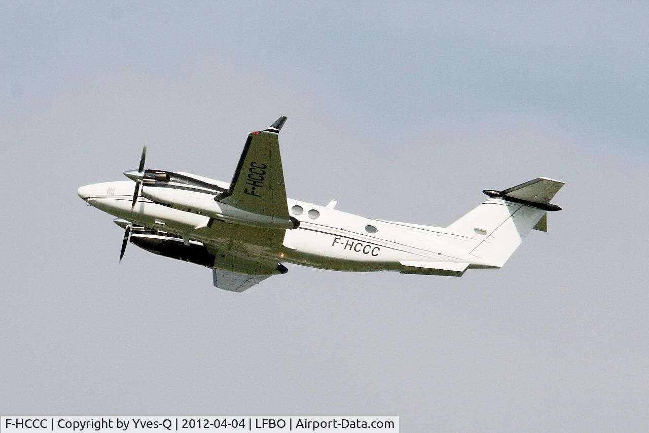 F-HCCC, Hawker Beechcraft 350 King Air (B300) C/N FL-665, F-HCCC - Beechcraft 350 King Air, Climbing from rwy 32L, Toulouse-Blagnac Airport (LFBO-TLS)
