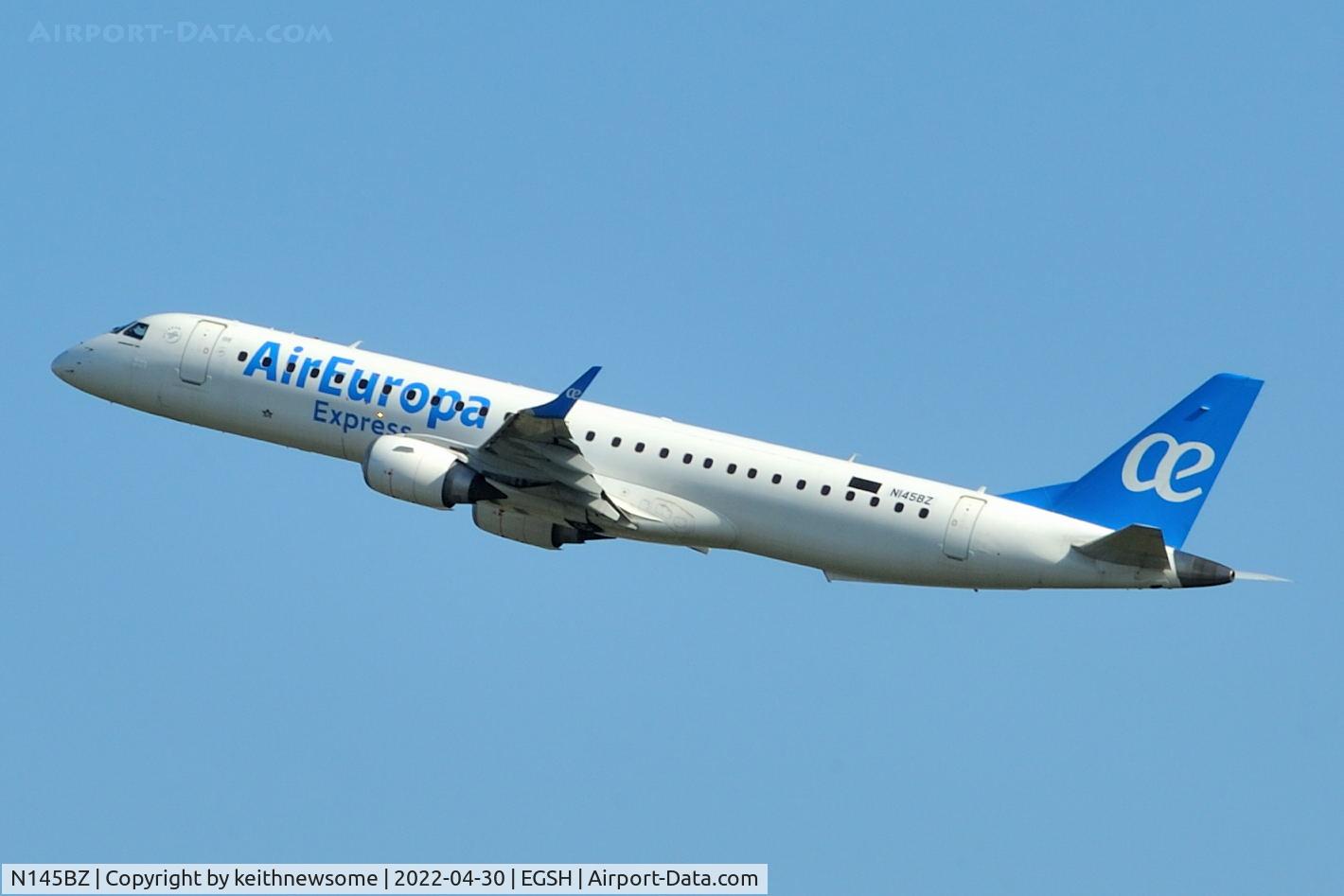 N145BZ, Embraer 195LR (ERJ-190-200LR) C/N 19000276, Leaving Norwich for Reykjavik.