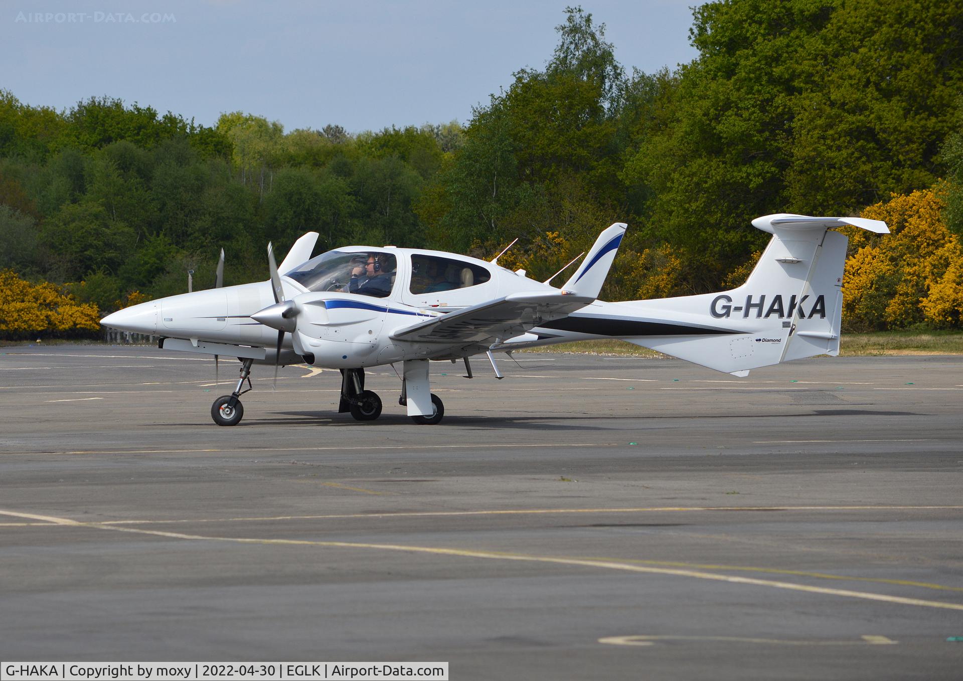 G-HAKA, 2015 Diamond DA-42NG Twin Star C/N 42.N158, Diamond DA-42NG Twin Star at Blackbushe. Ex SE-MIS