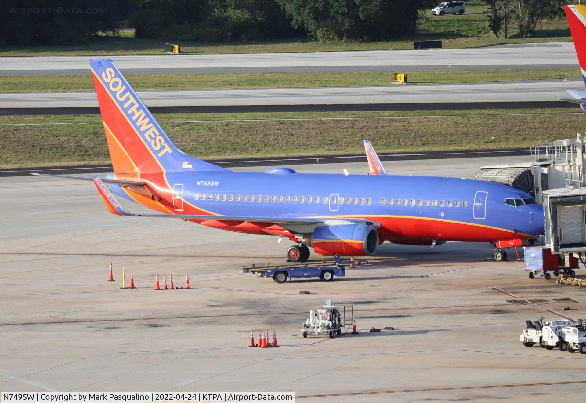 N749SW, 1999 Boeing 737-7H4 C/N 29801, Boeing 737-7H4