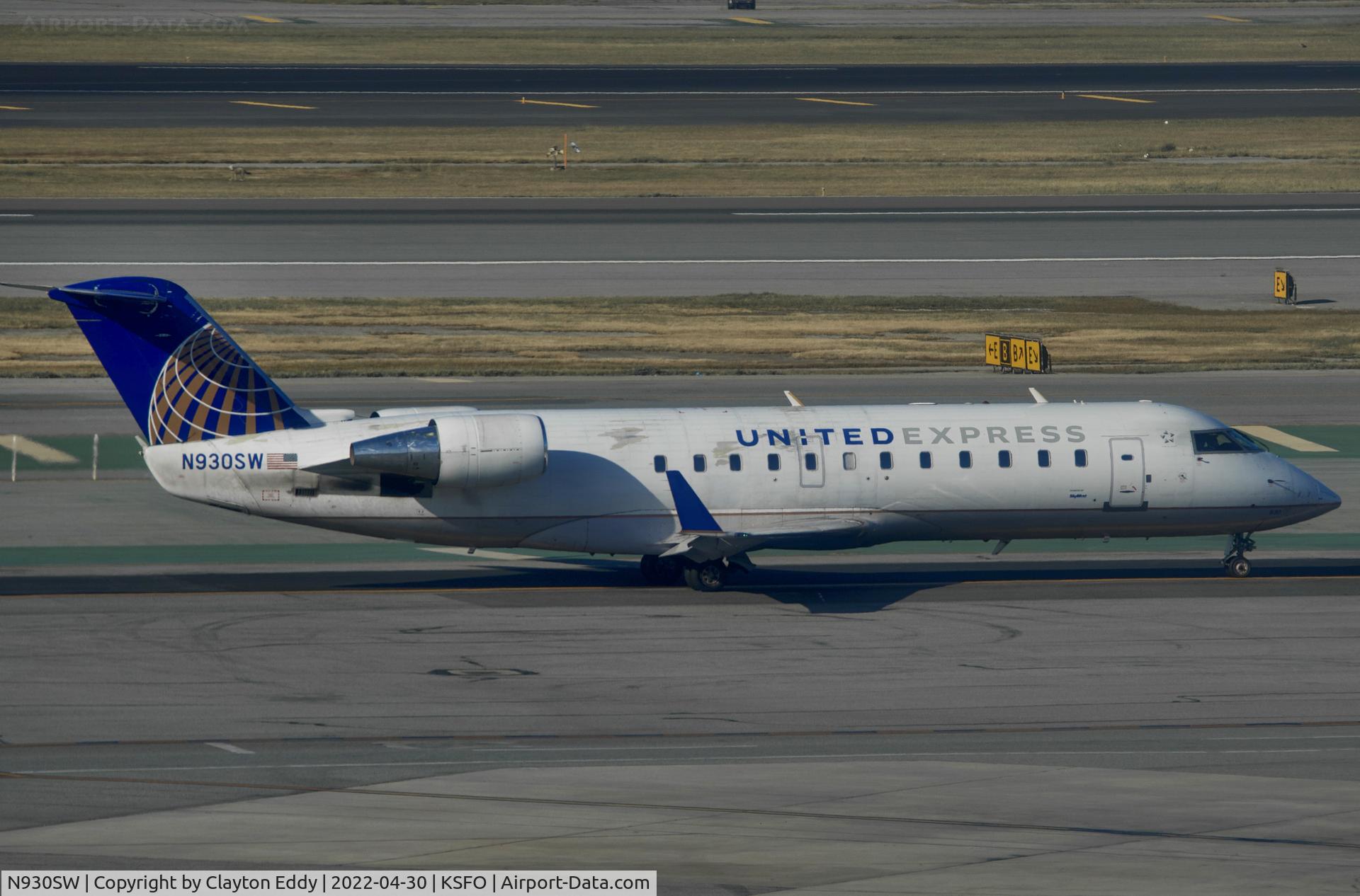 N930SW, 2002 Bombardier CRJ-200LR (CL-600-2B19) C/N 7713, War Horse. SFO 2022.