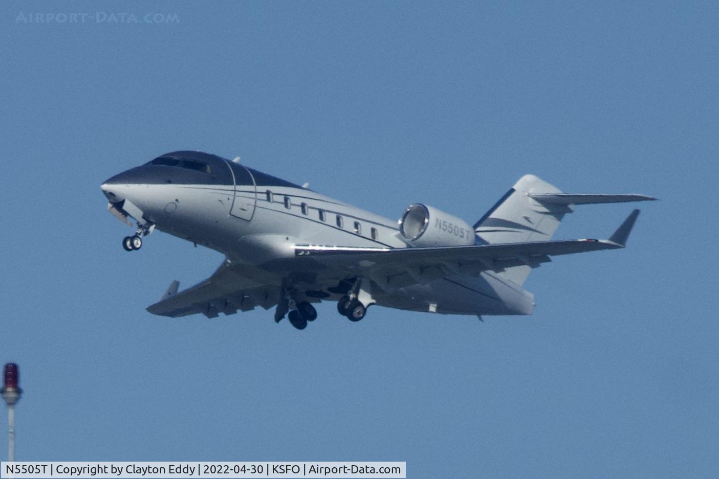 N5505T, 2001 Bombardier Challenger 604 (CL-600-2B16) C/N 5505, SFO 2022.