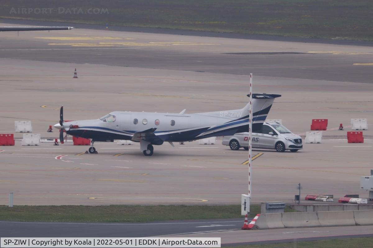 SP-ZIW, 2019 Pilatus PC-12/47E C/N 1904, Silly barrier...