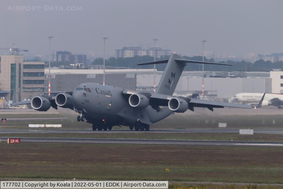 177702, 2007 Boeing CC-177 Globemaster III C/N F-180, Powerful departure to Kuwait