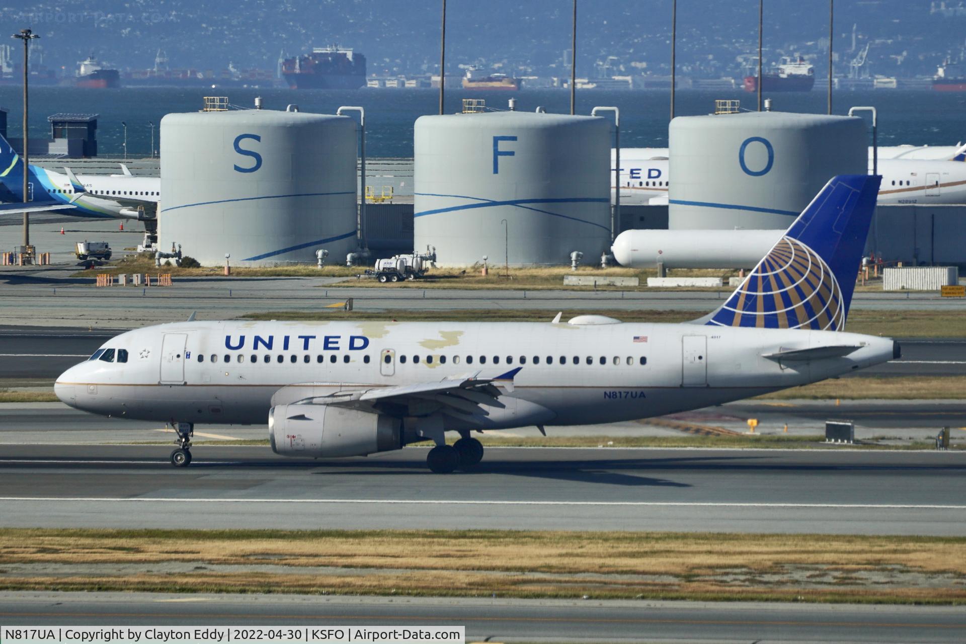 N817UA, 1998 Airbus A319-131 C/N 873, SFO 2022.