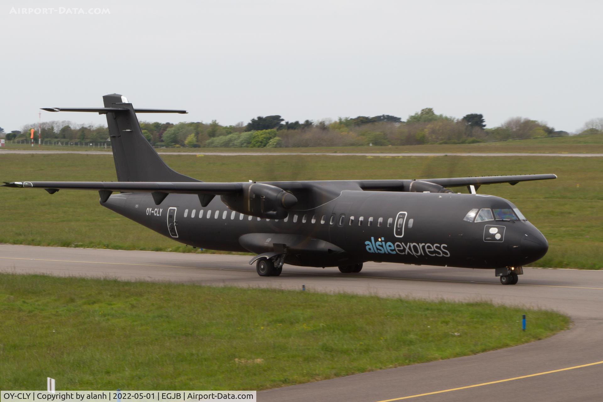 OY-CLY, 2008 ATR 72-212A C/N 799, Taxiing after arrival at Guernsey, operating a Rotterdam service for Blue Islands