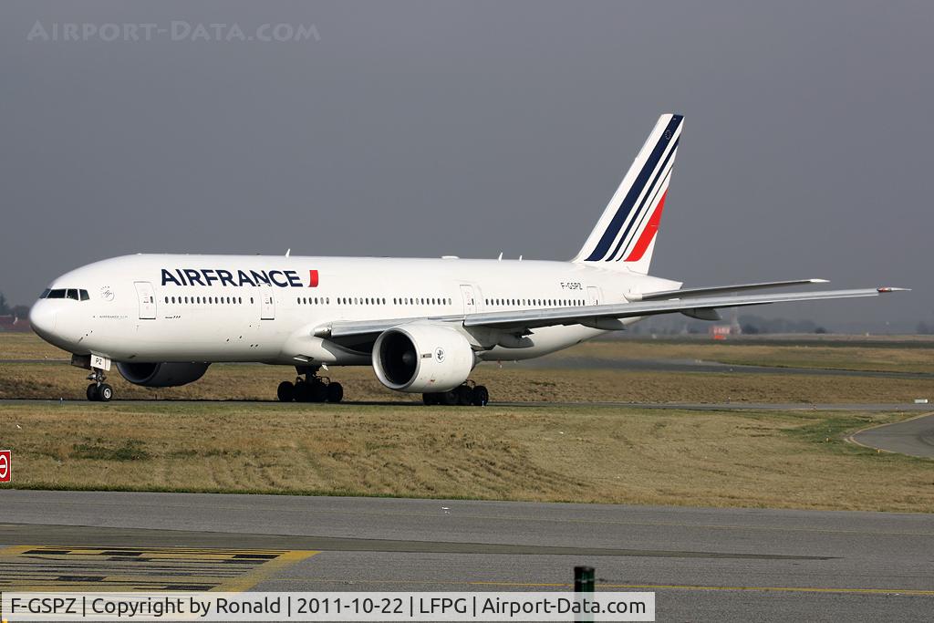 F-GSPZ, 2002 Boeing 777-228/ER C/N 32310, at cdg