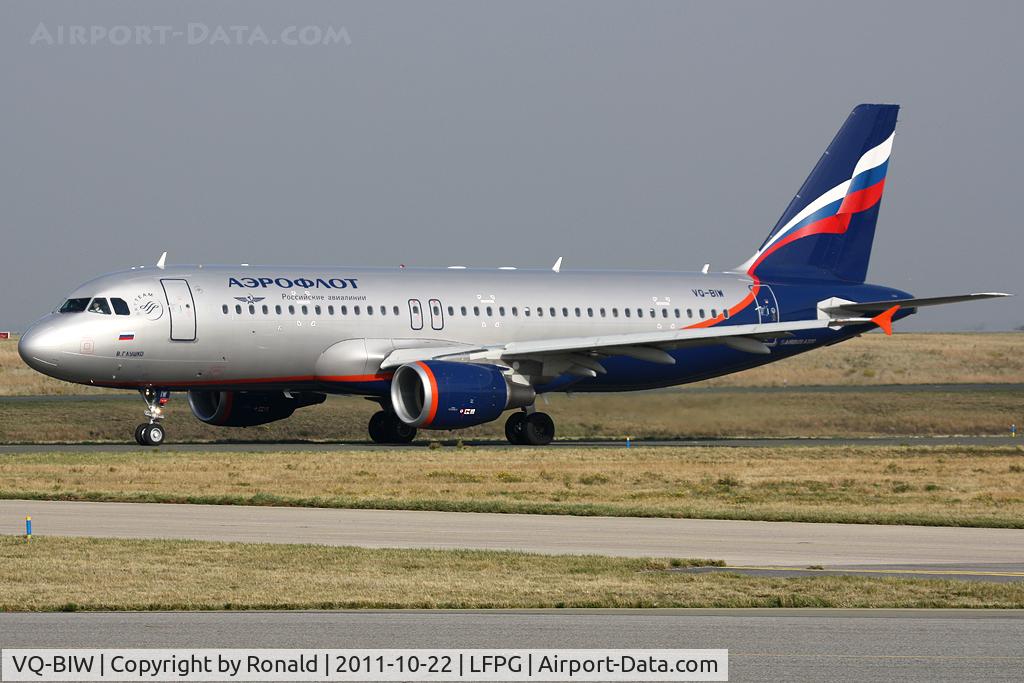 VQ-BIW, 2011 Airbus A320-214 C/N 4579, at cdg