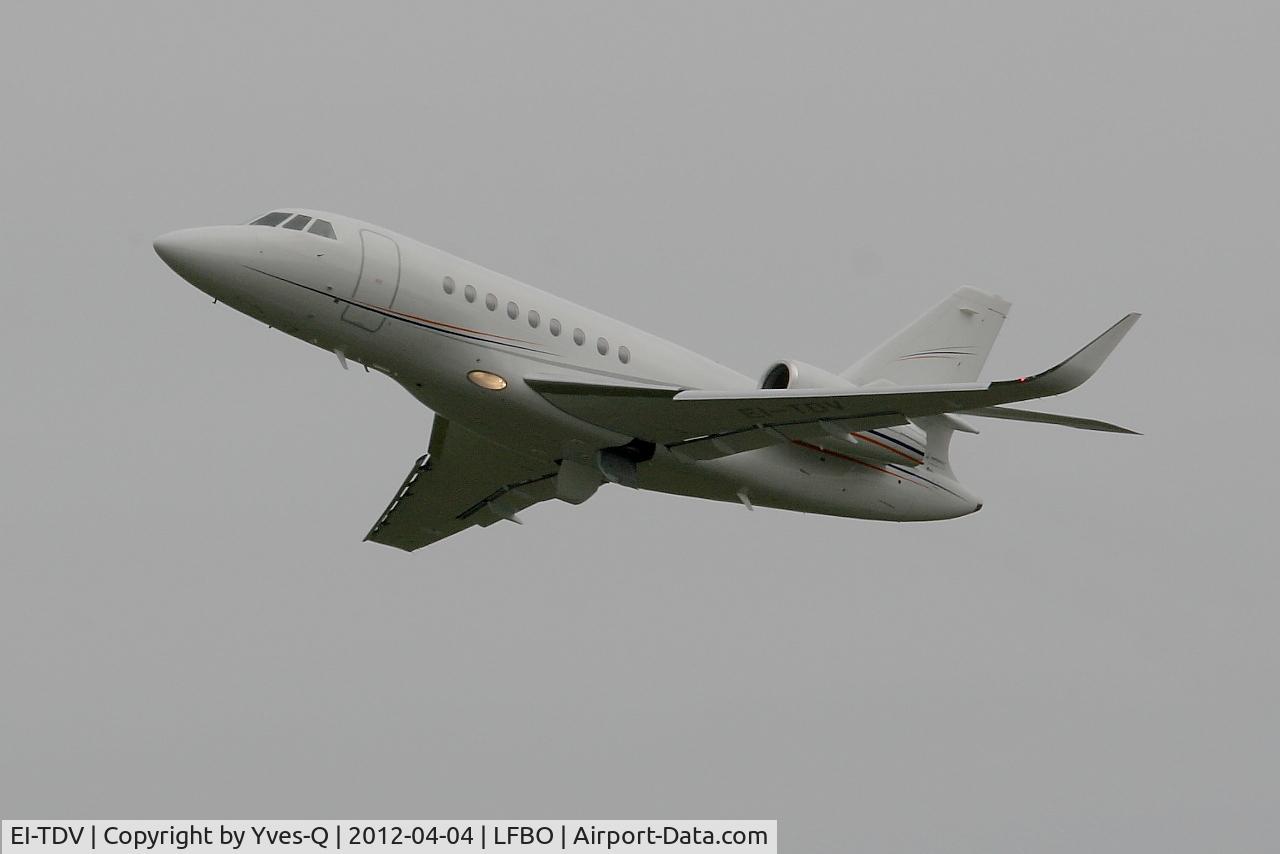 EI-TDV, 2009 Dassault Falcon 2000EX C/N 190, Dassault Falcon 2000EX, Climbing from rwy 32R, Toulouse Blagnac Airport (LFBO-TLS)
