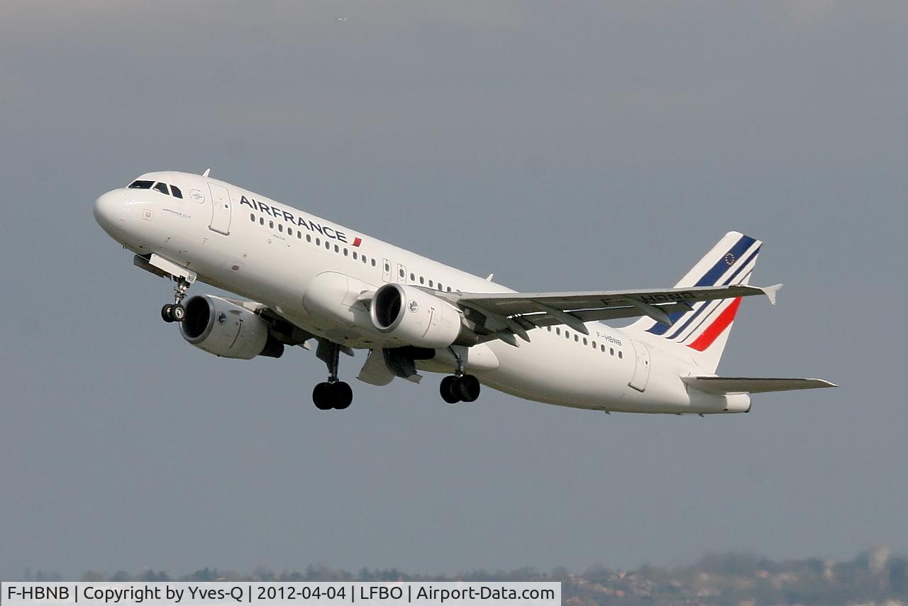 F-HBNB, 2010 Airbus A320-214 C/N 4402, Airbus A320-214, Take off Rwy 32L, Toulouse Blagnac Airport (LFBO-TLS)