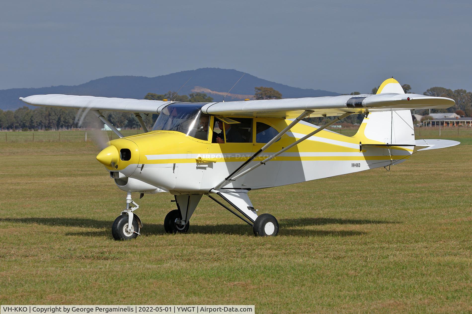 VH-KKO, 1952 Piper PA-22-150 C/N 22-878, Antique Aeroplane Assn of Australia National Fly-in.