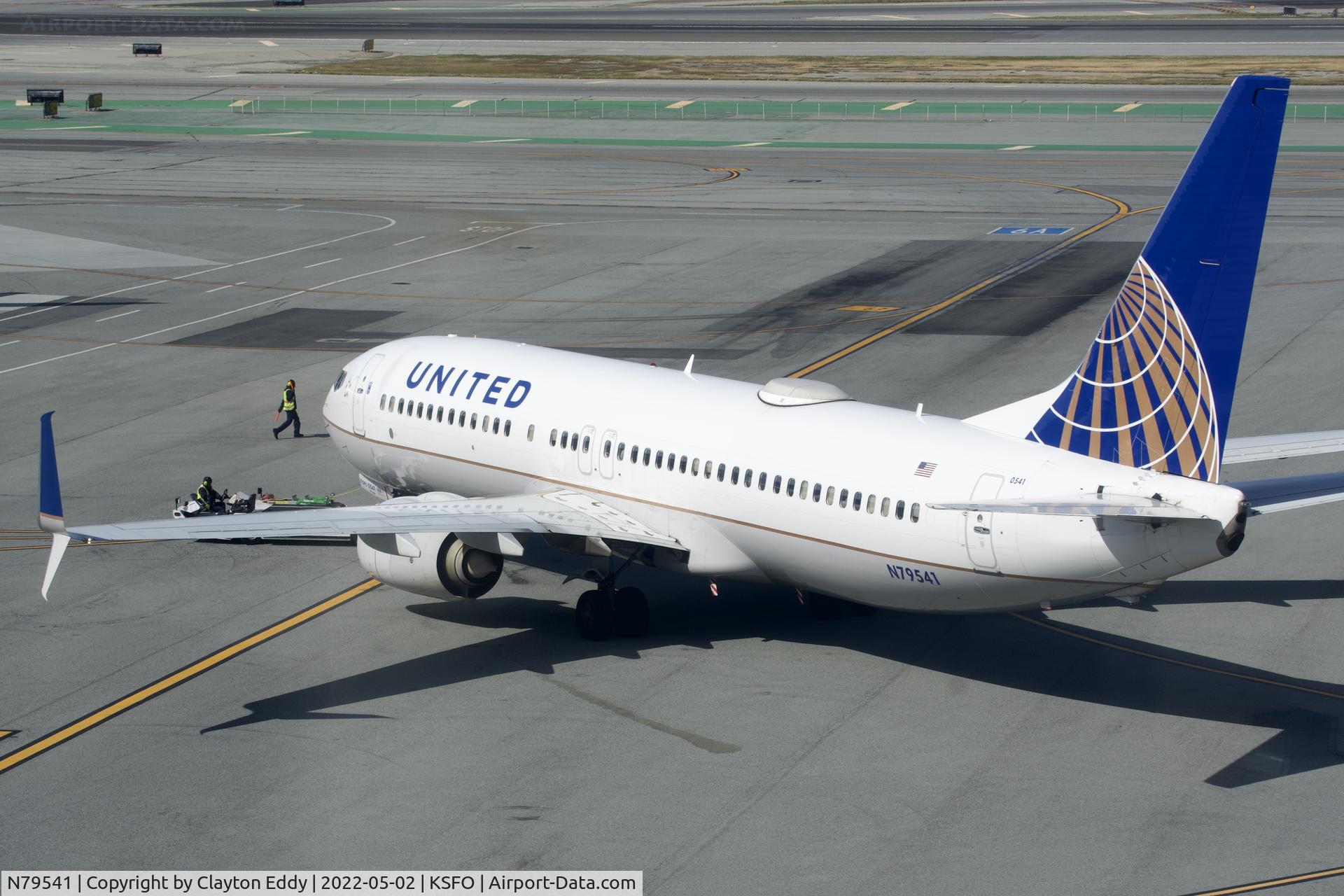 N79541, 2017 Boeing 737-824 C/N 63725, SFO 2022.