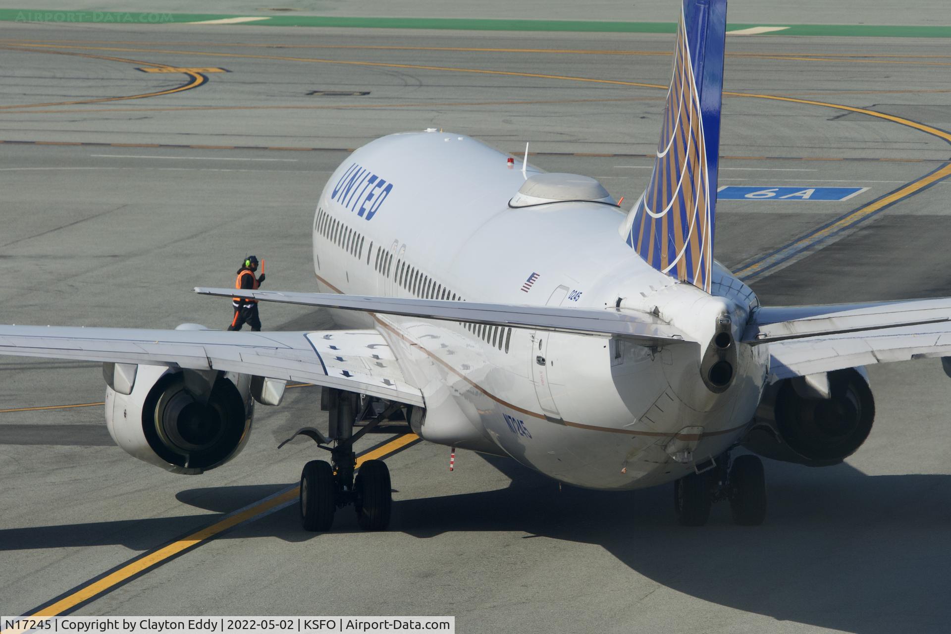 N17245, 1999 Boeing 737-824 C/N 28955, SFO 2022.