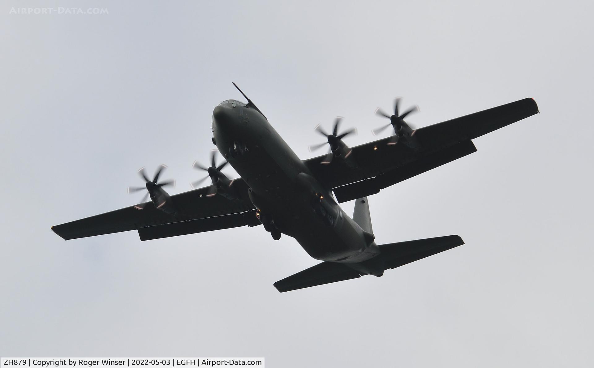 ZH879, 1998 Lockheed Martin C-130J-30 Hercules C.4 C/N 382-5463, RAF Hercules C.4 aircraft coded 879 (Jigsaw 2) of the Brize Norton Transport Wing lining up to make a low pass over Runway 22. Part of Jigsaw formation led by ZH889.