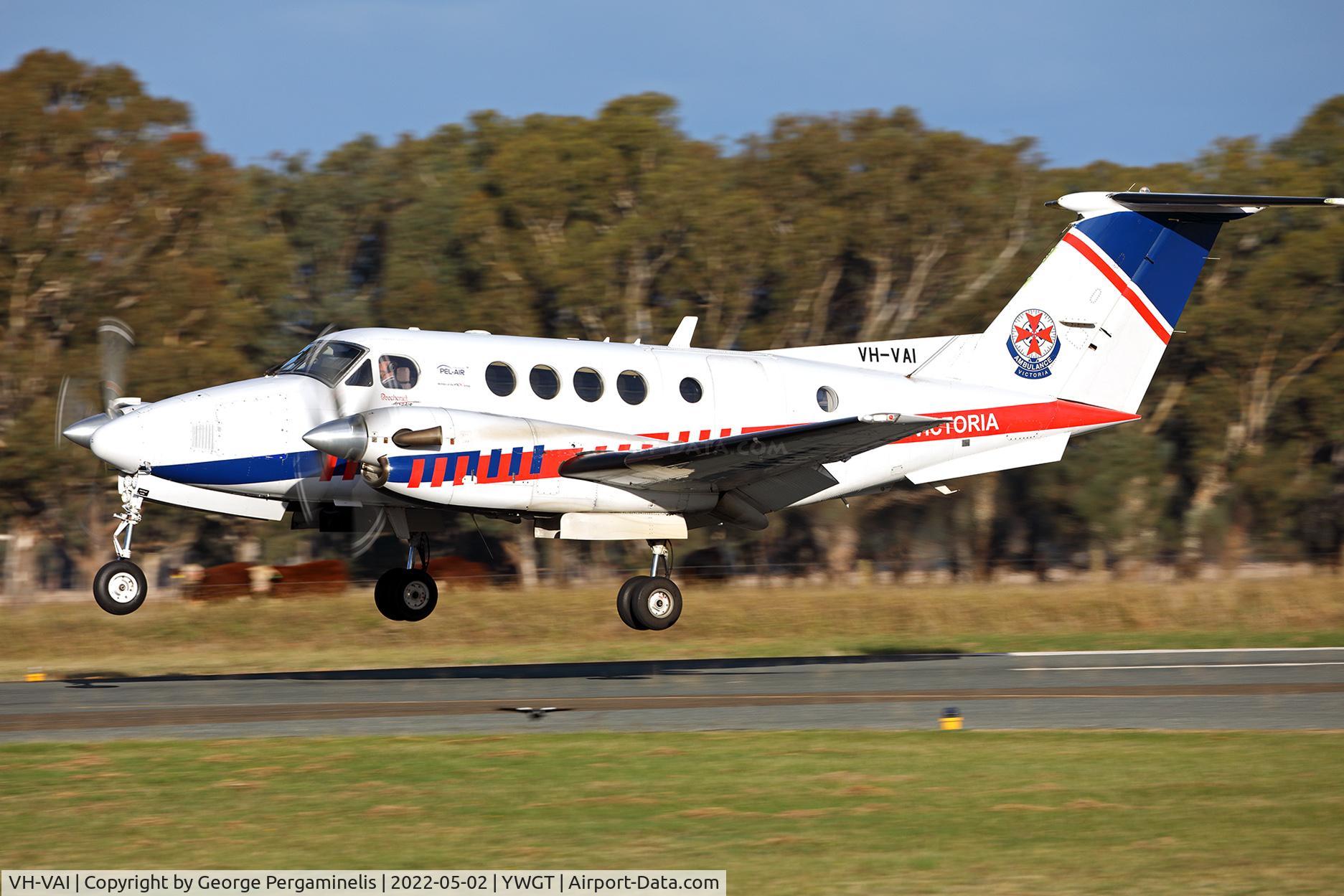 VH-VAI, 2022 Textron (Beech) B300C Super King Air (350) C/N FM-107, Antique Aeroplane Assn of Australia National Fly-in.