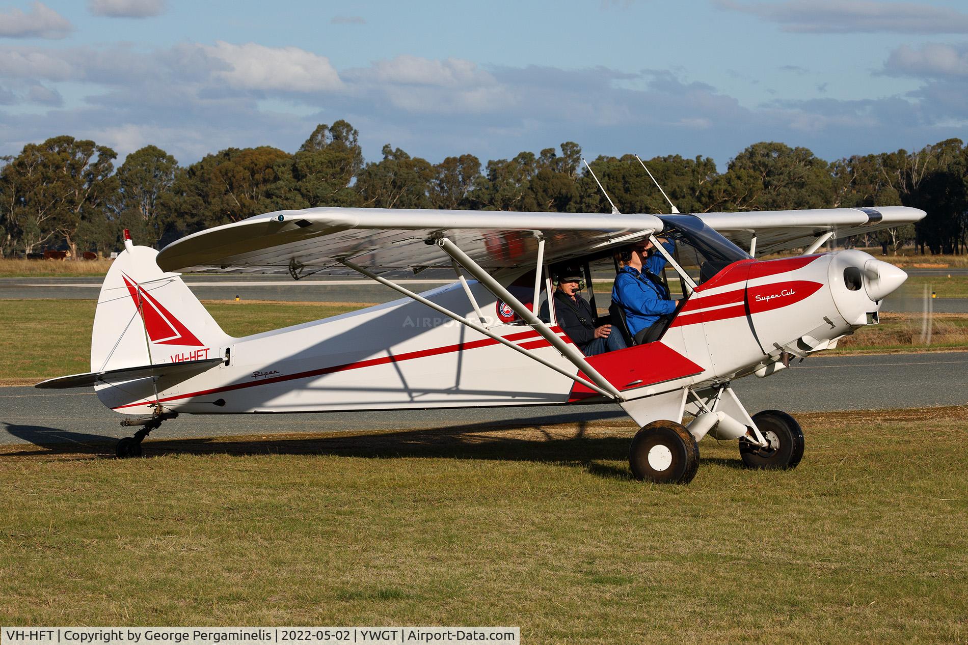 VH-HFT, 1952 Piper PA-18 Super Cub C/N 18-1754, Antique Aeroplane Assn of Australia National Fly-in.