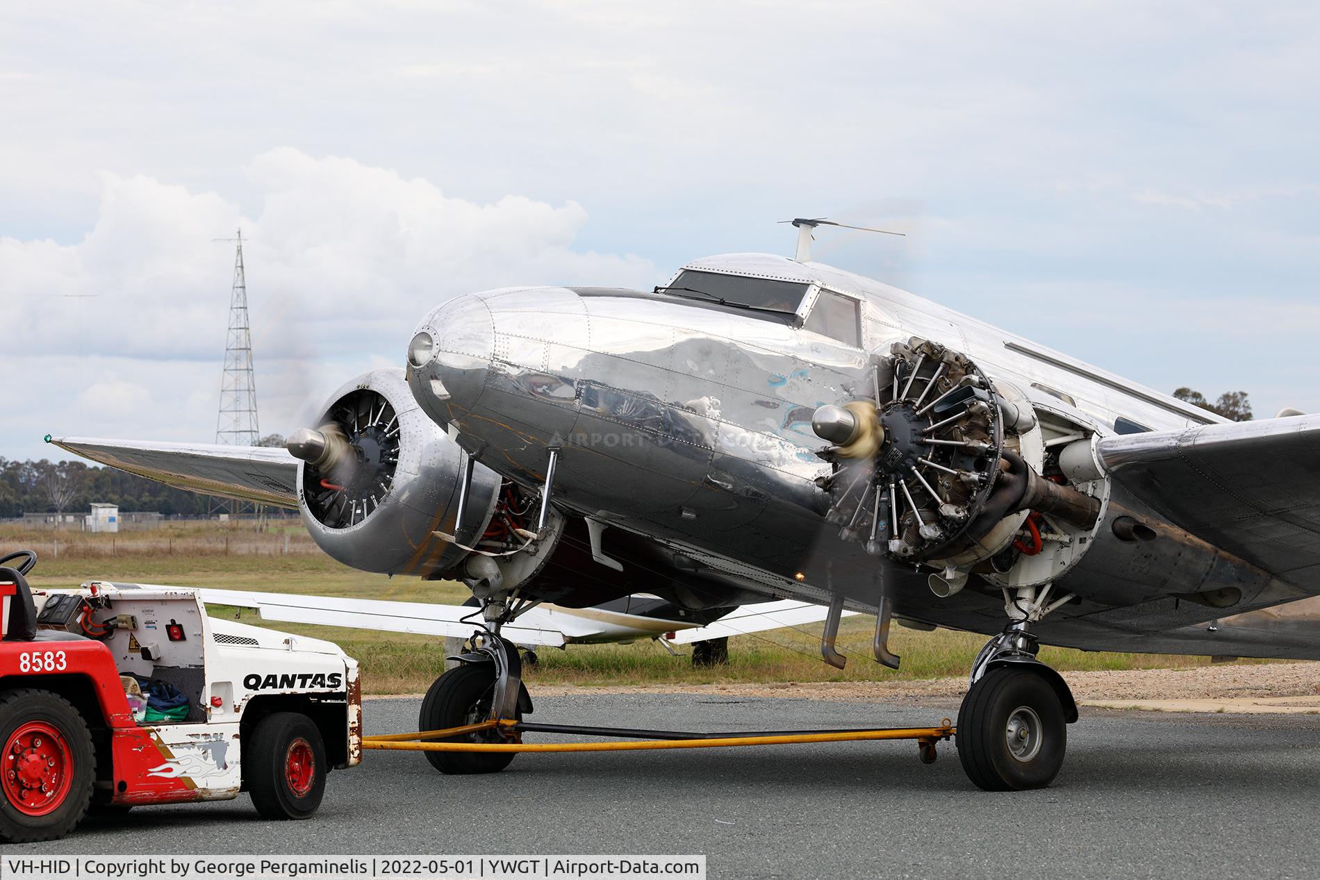 VH-HID, 1937 Lockheed 12A Electra Junior C/N 1262, Antique Aeroplane Assn of Australia National Fly-in.