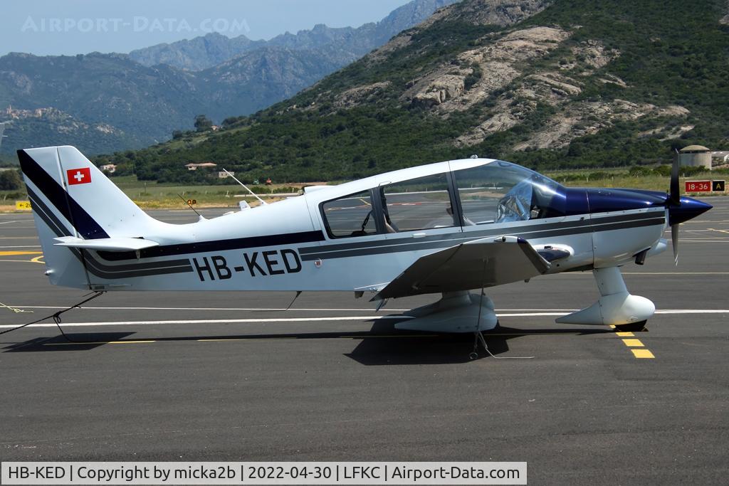 HB-KED, 1995 Robin DR-400/180 Regent C/N 2294, Parked